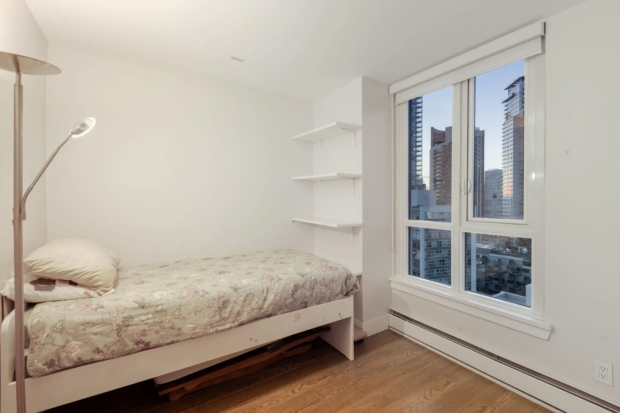 2101 388 Drake Street