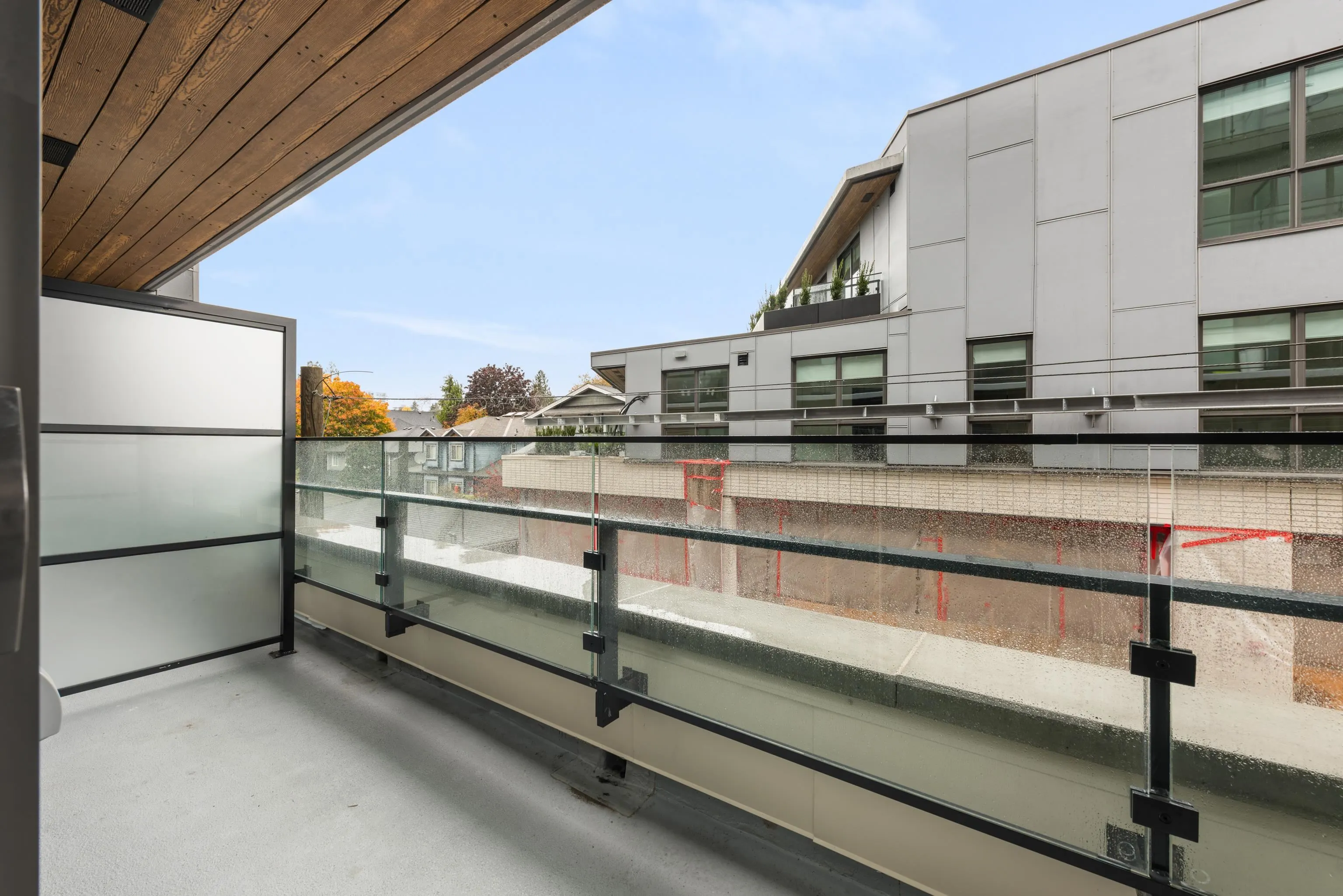 365 422 E 3rd Street