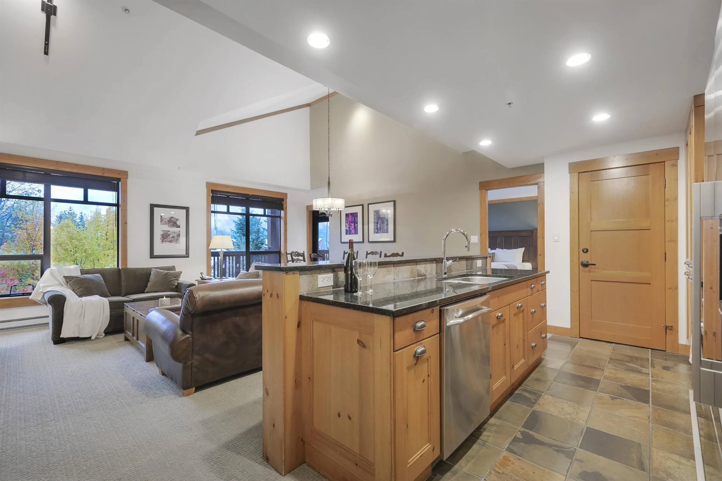 401 2202 Gondola Way