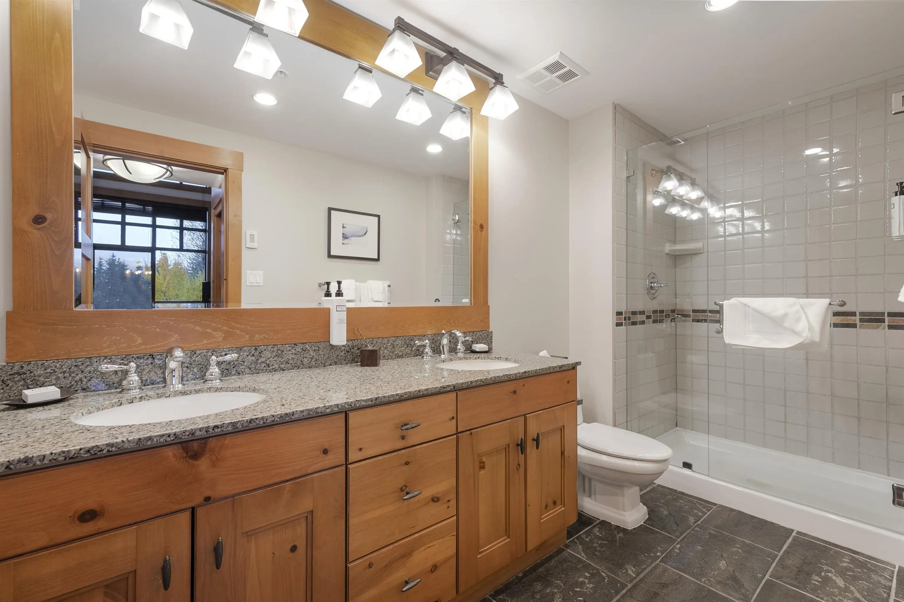 401 2202 Gondola Way