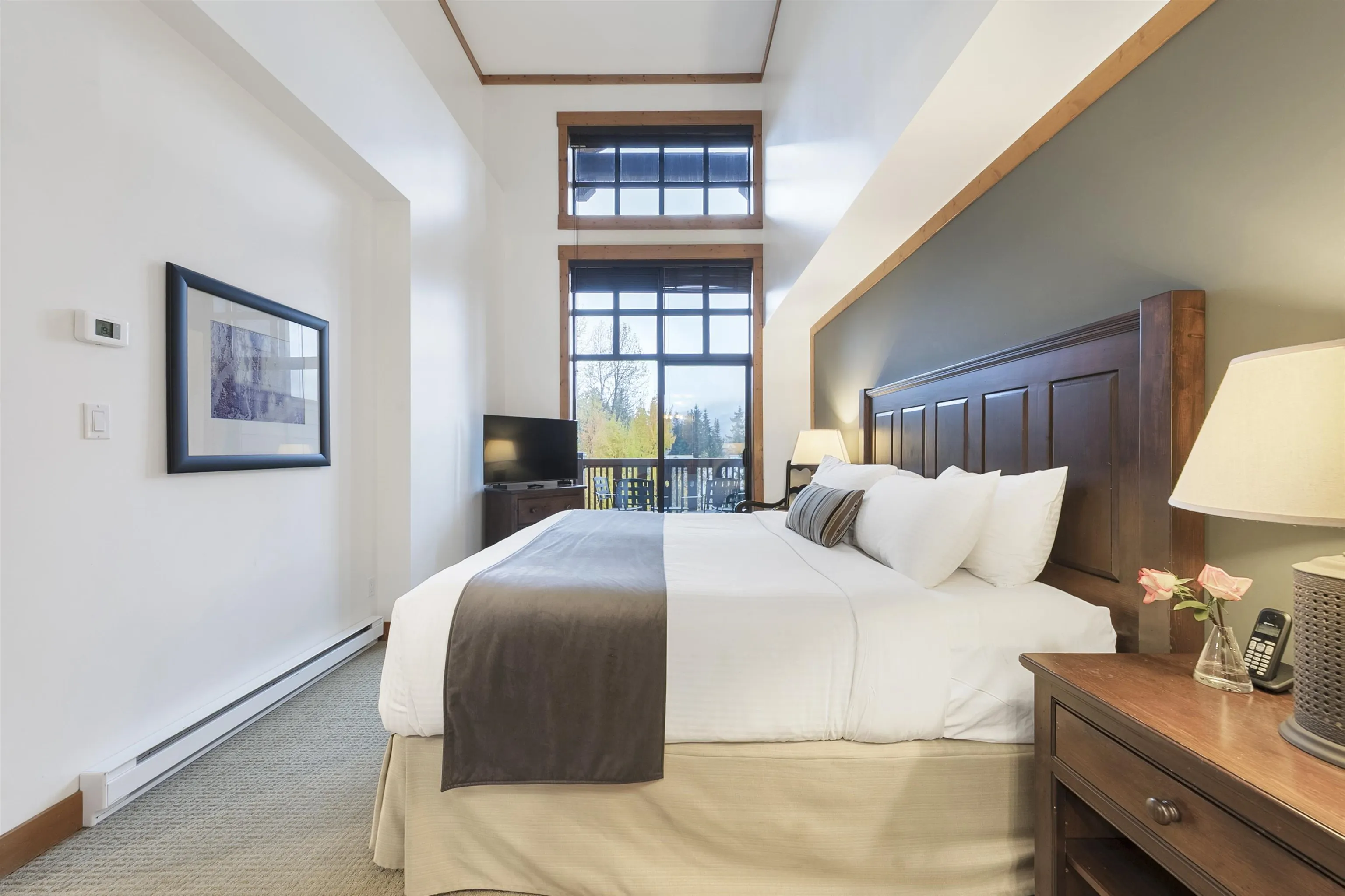 401 2202 Gondola Way