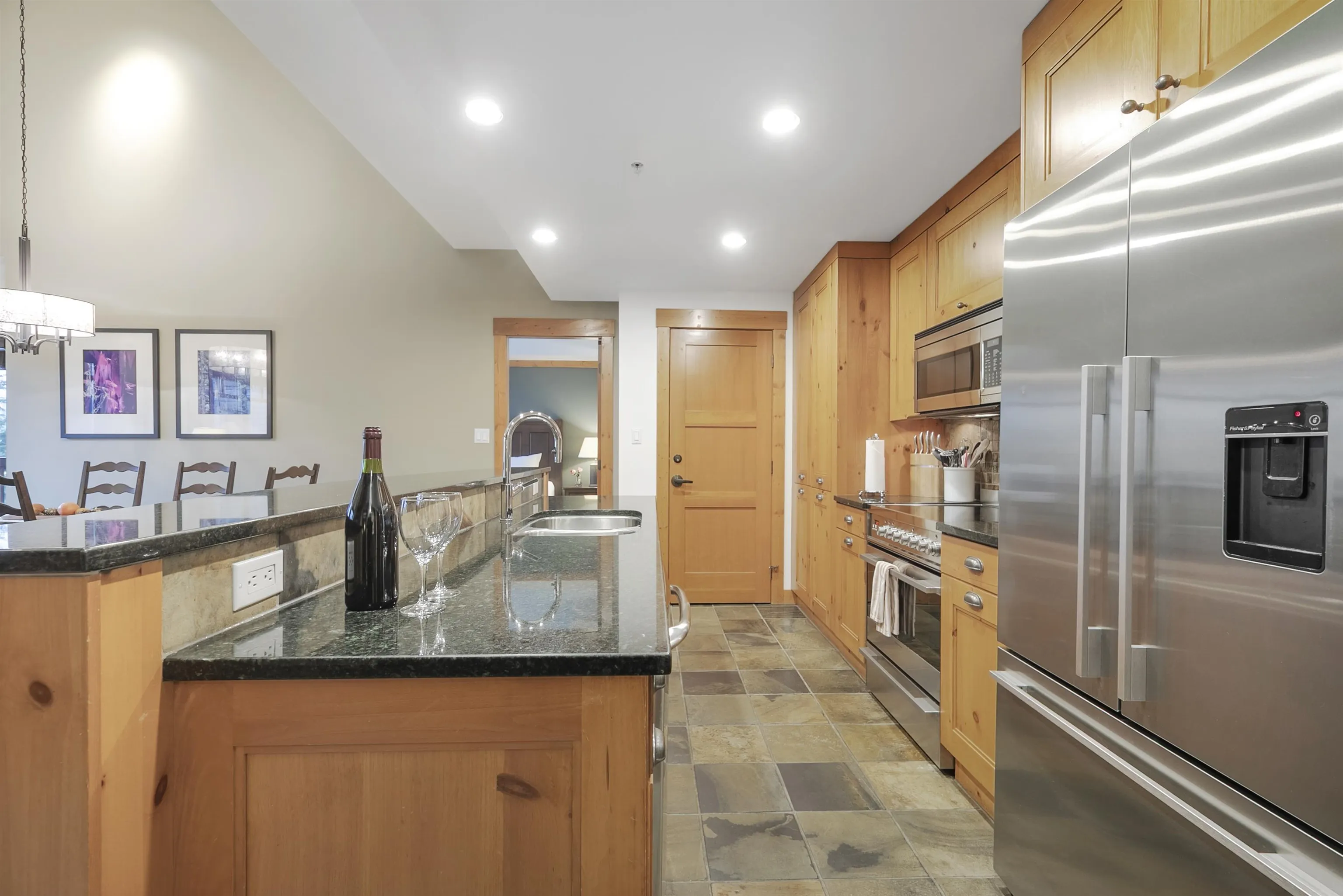 401 2202 Gondola Way