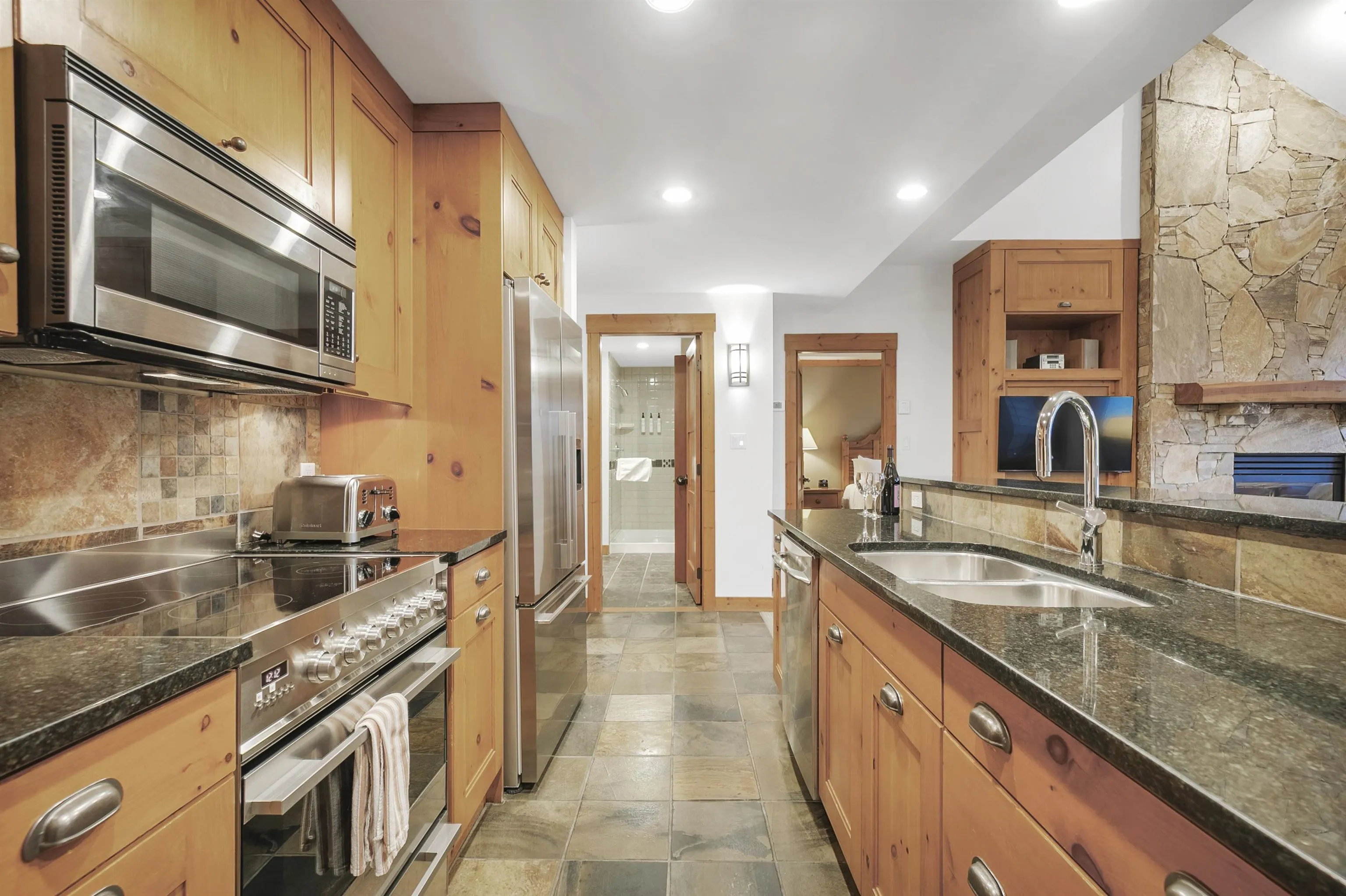 401 2202 Gondola Way