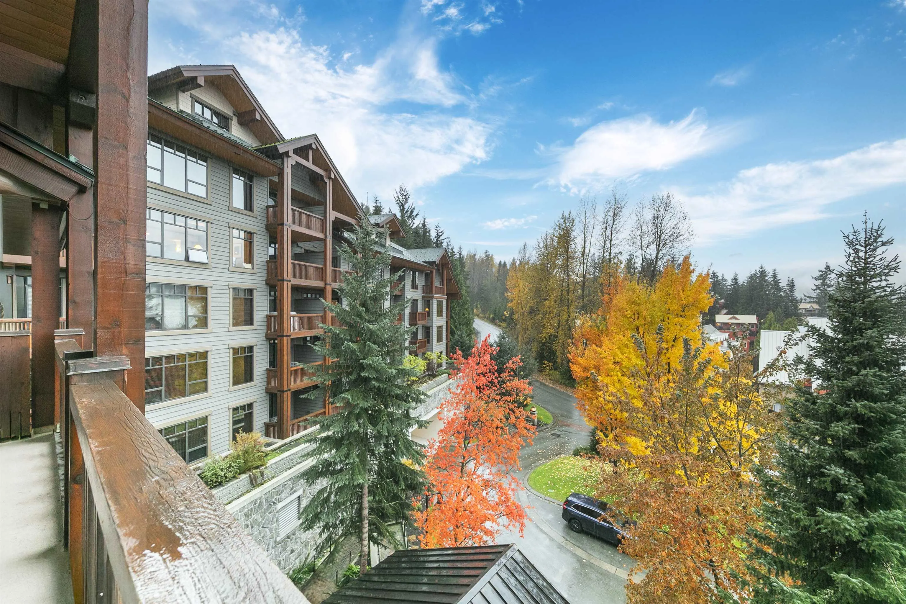 401 2202 Gondola Way