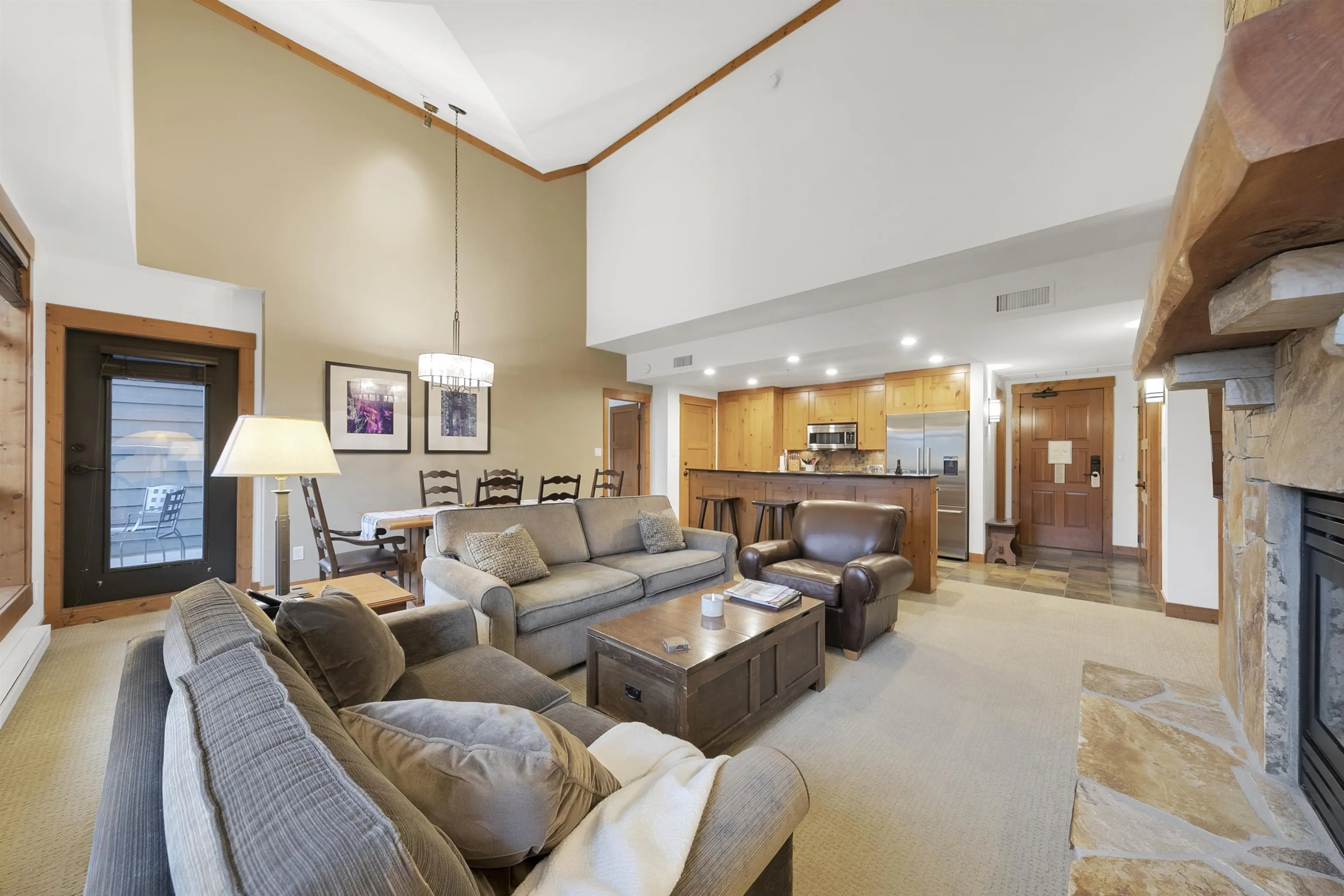 401 2202 Gondola Way