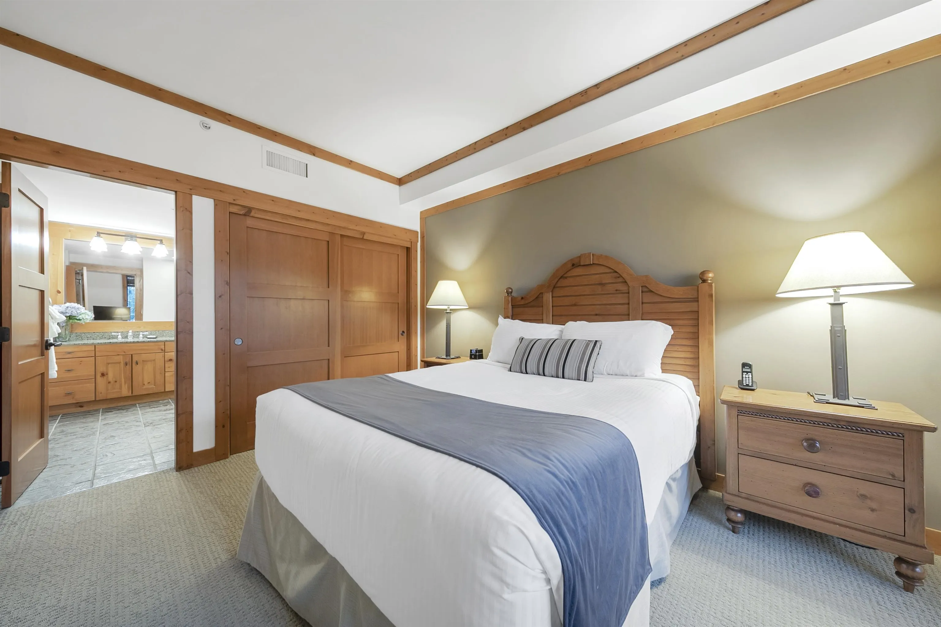 401 2202 Gondola Way