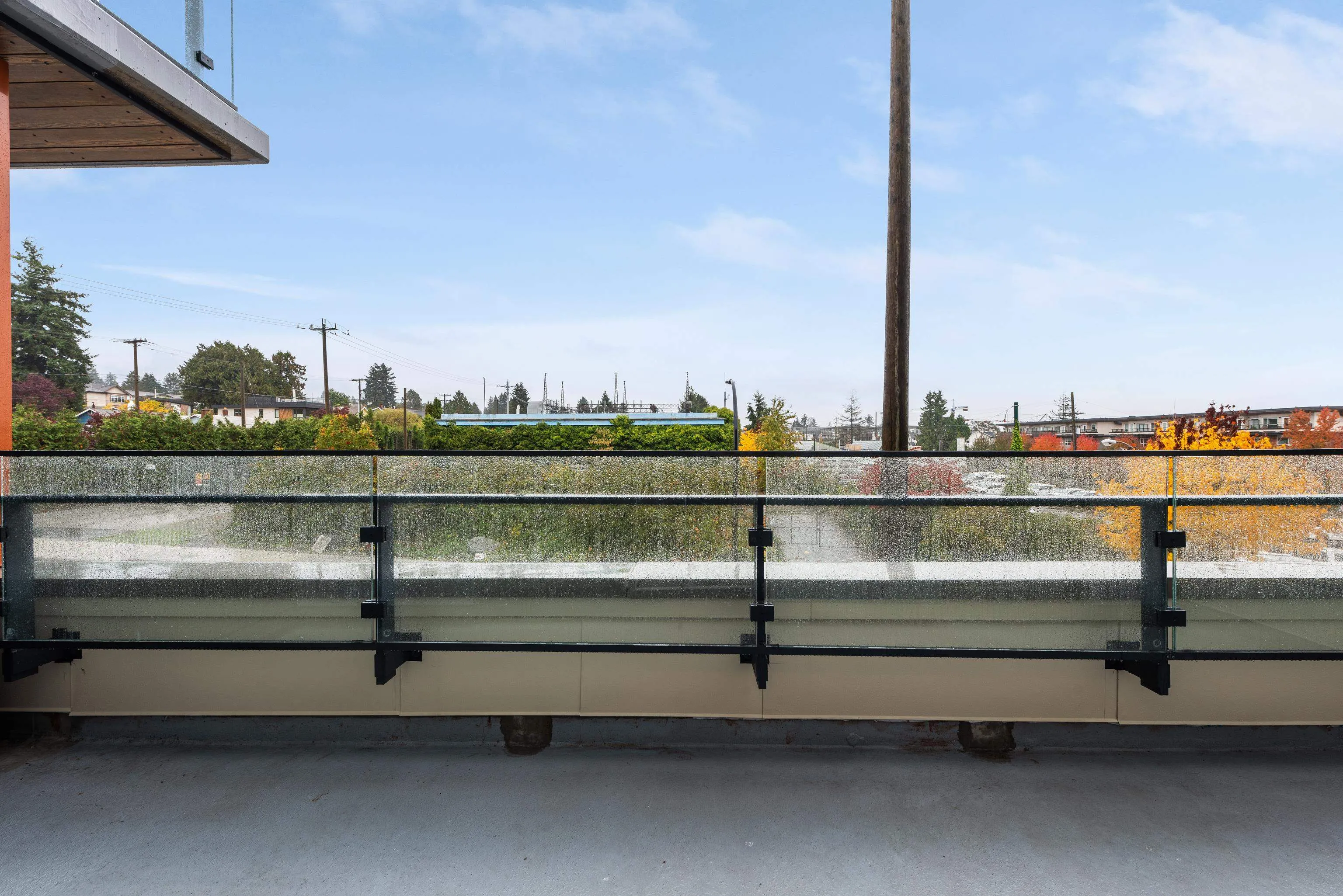 361 422 E 3rd Street