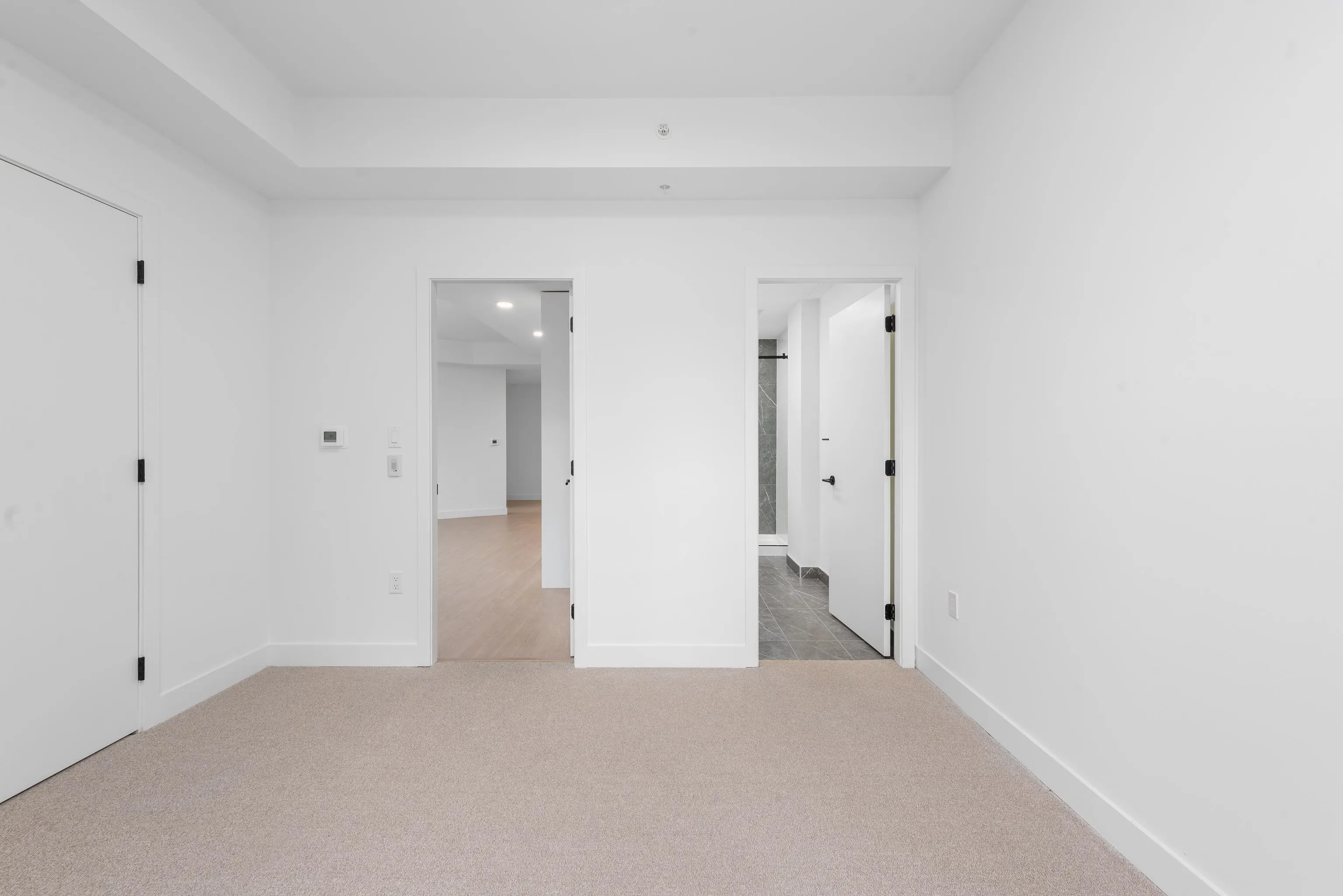 361 422 E 3rd Street