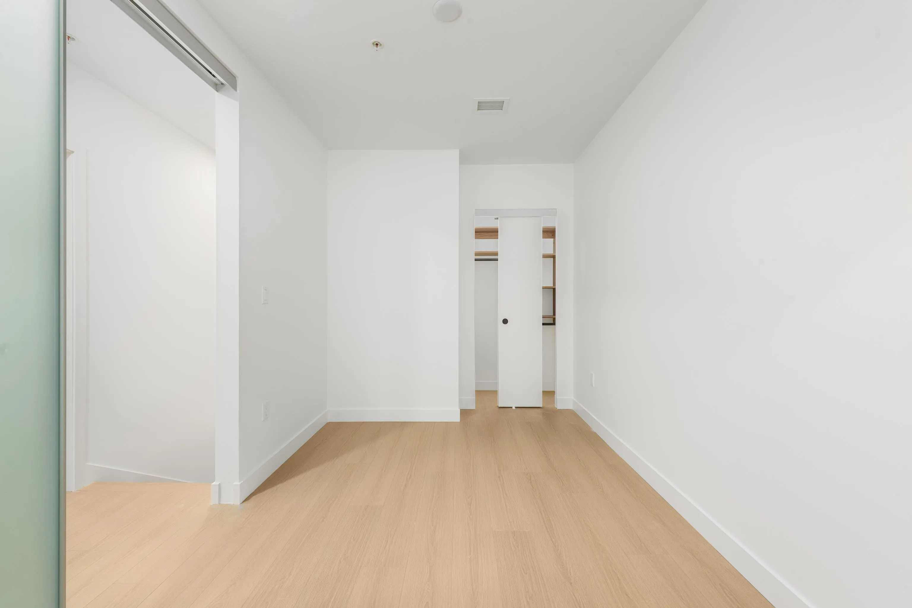 117 422 E 3rd Street