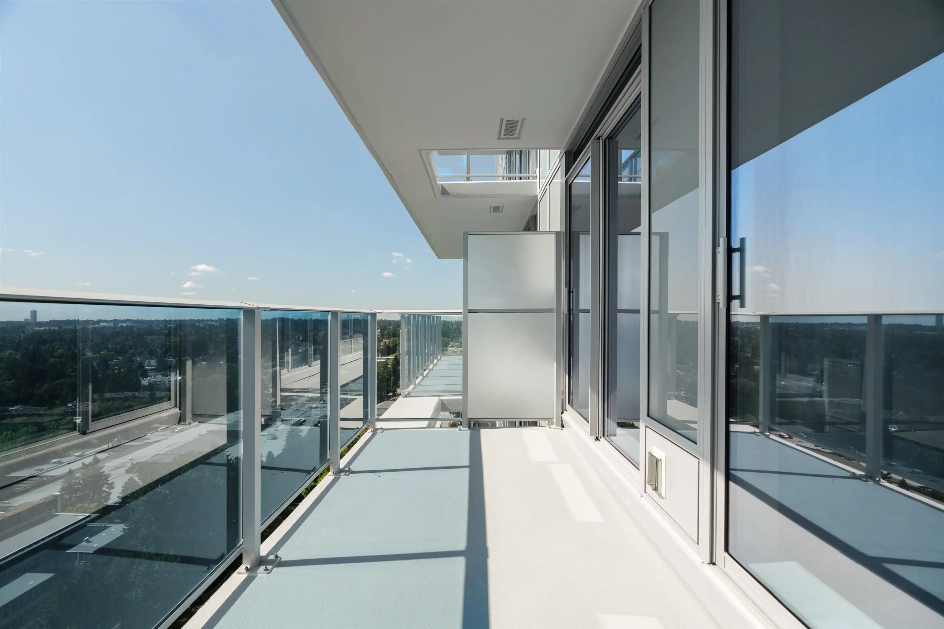 2301 13615 Fraser Highway