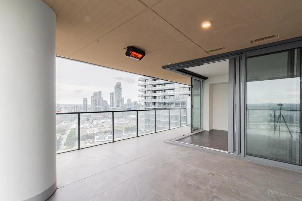 2409 4880 Lougheed Highway