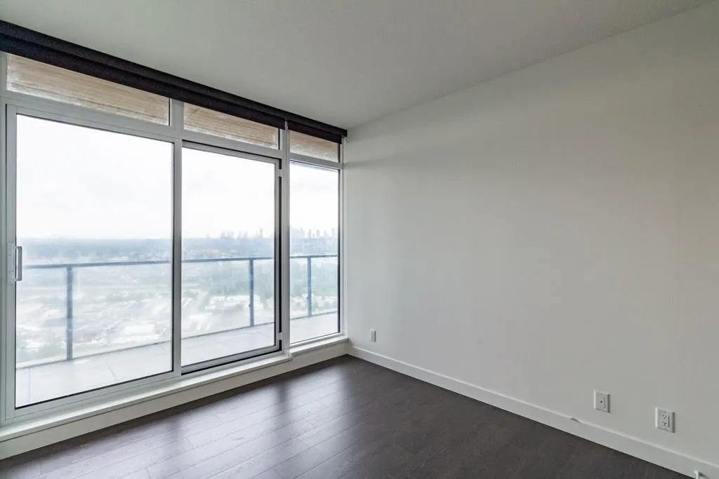 2409 4880 Lougheed Highway