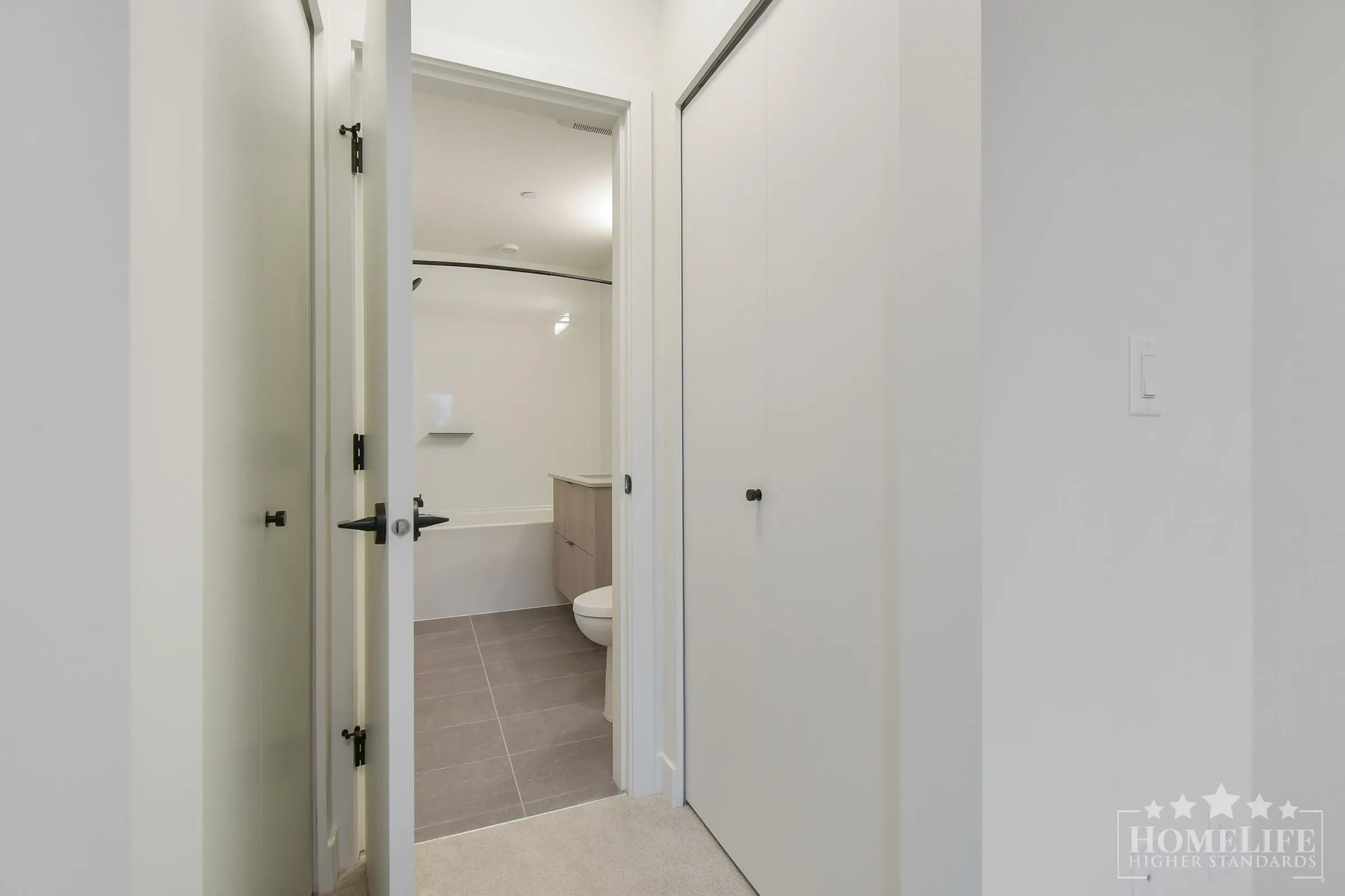 404 13258 105 Avenue