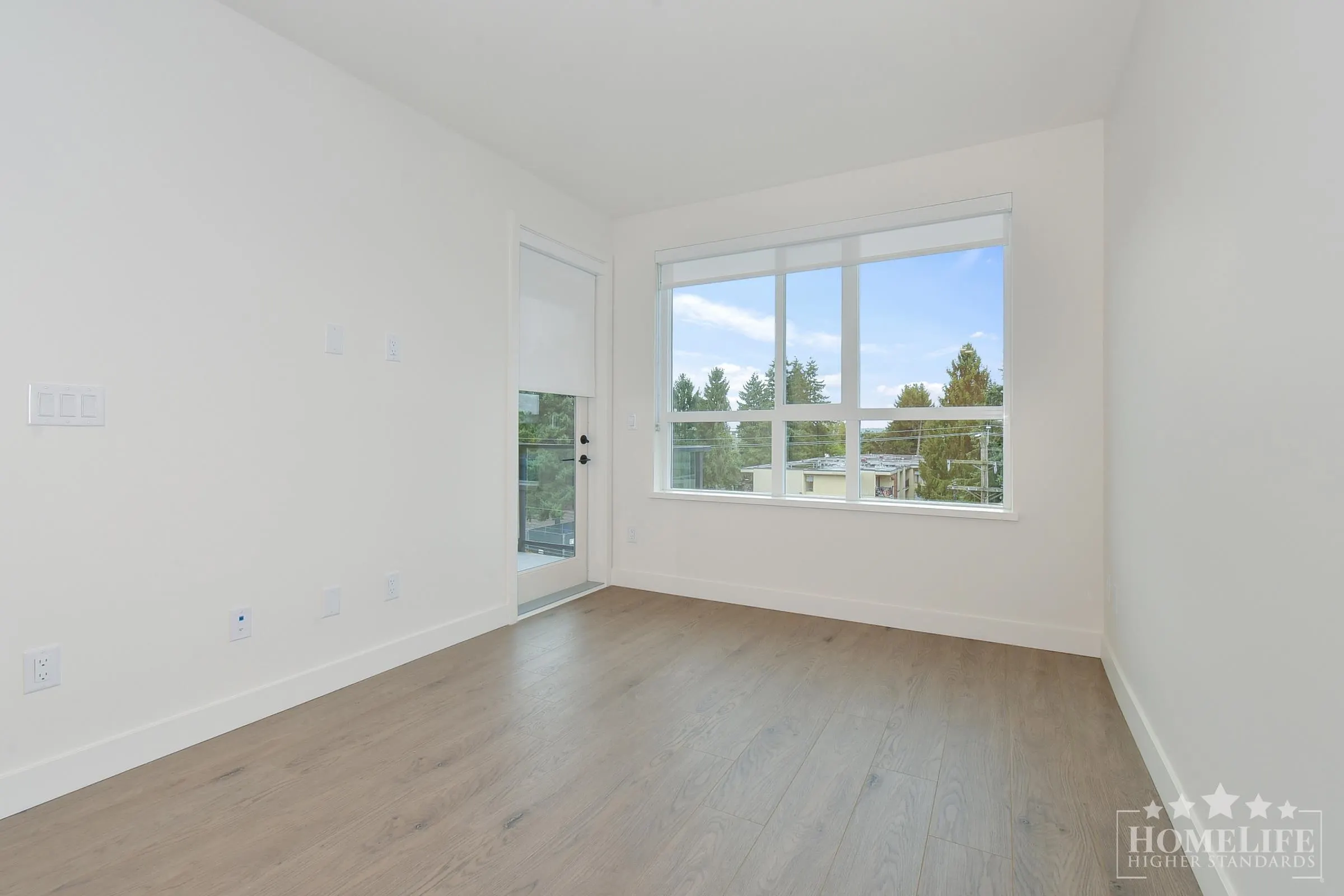 404 13258 105 Avenue