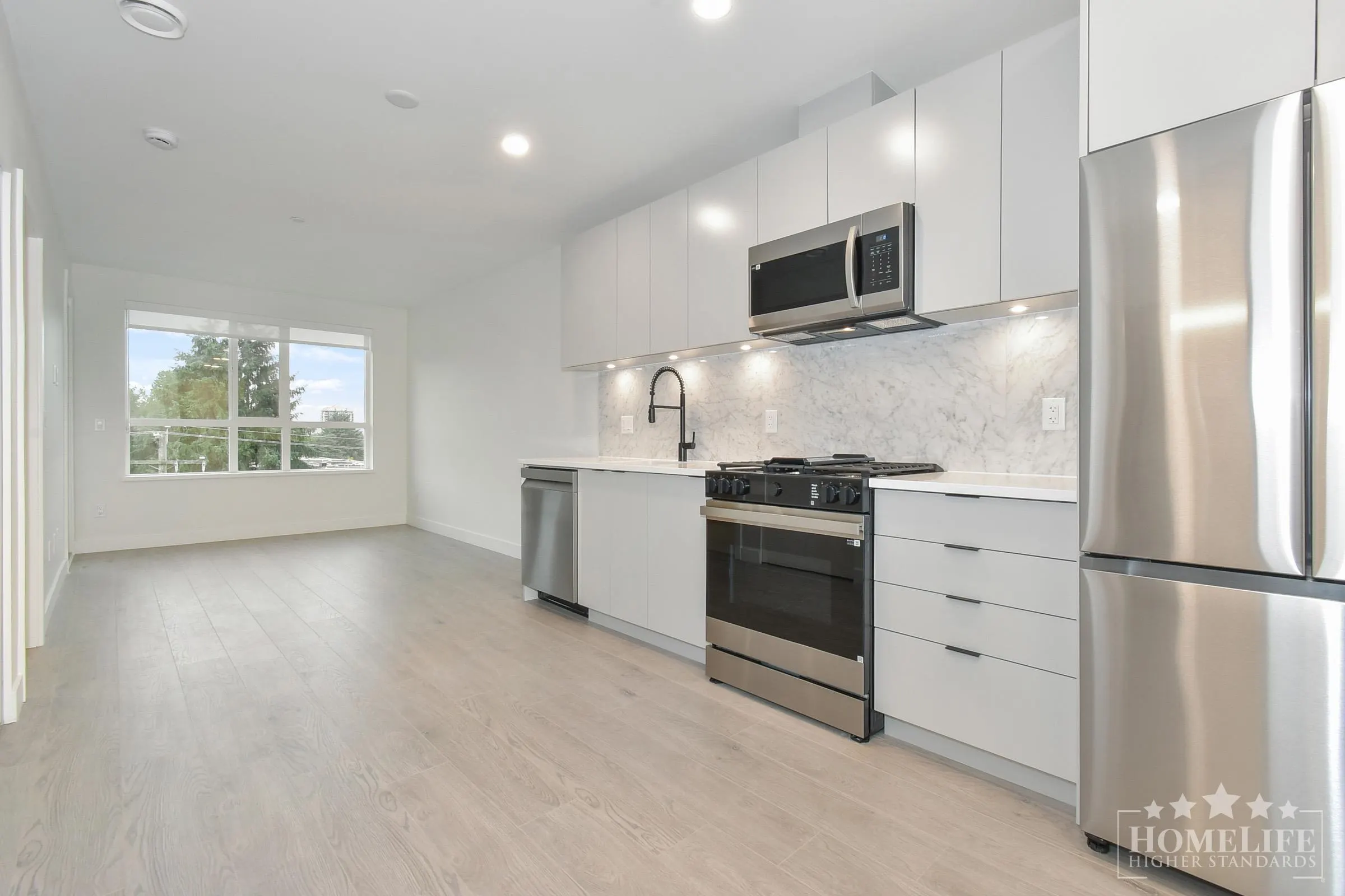 404 13258 105 Avenue