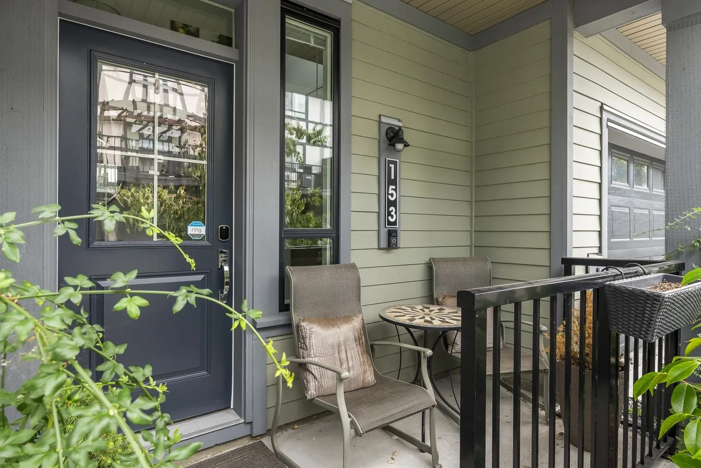 153 3500 Burke Village Promenade