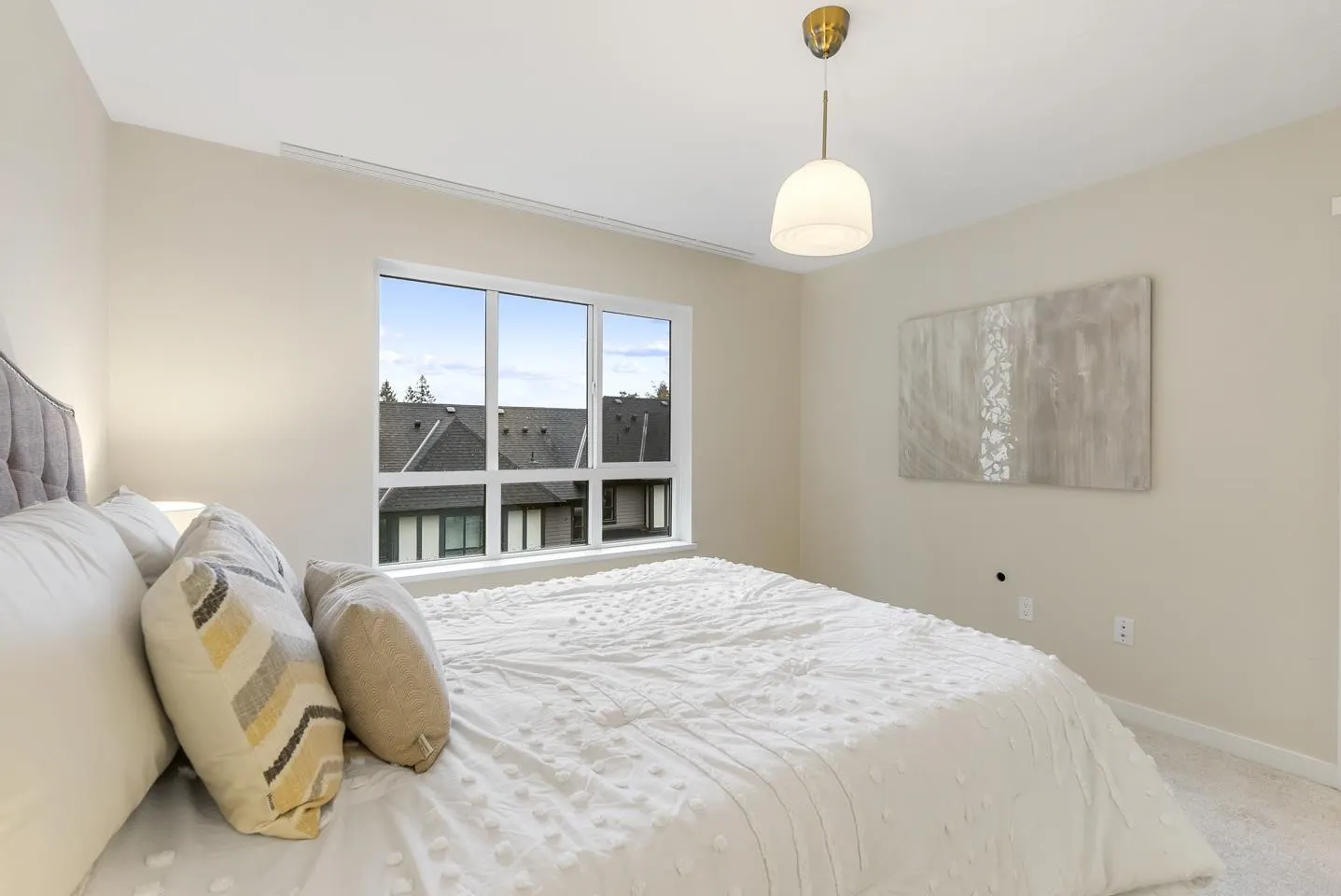 153 3500 Burke Village Promenade