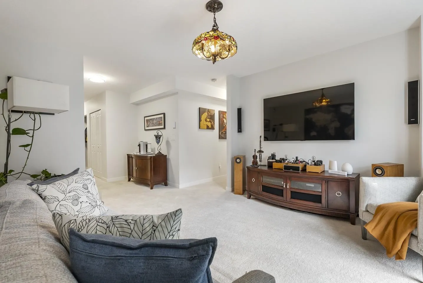 153 3500 Burke Village Promenade