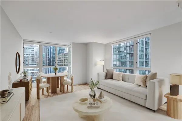 2206 1238 Melville Avenue