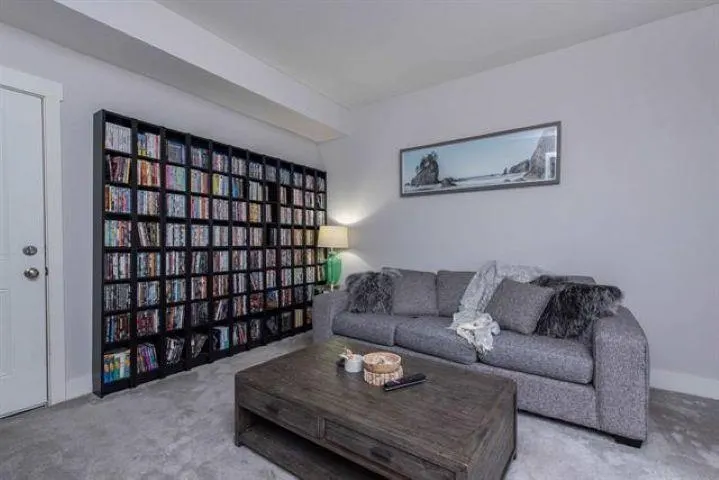 22 46570 Macken Avenue