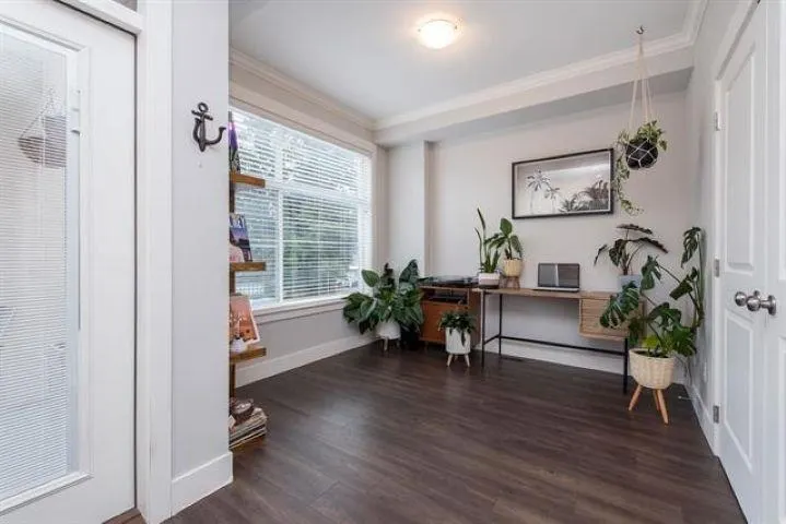 22 46570 Macken Avenue