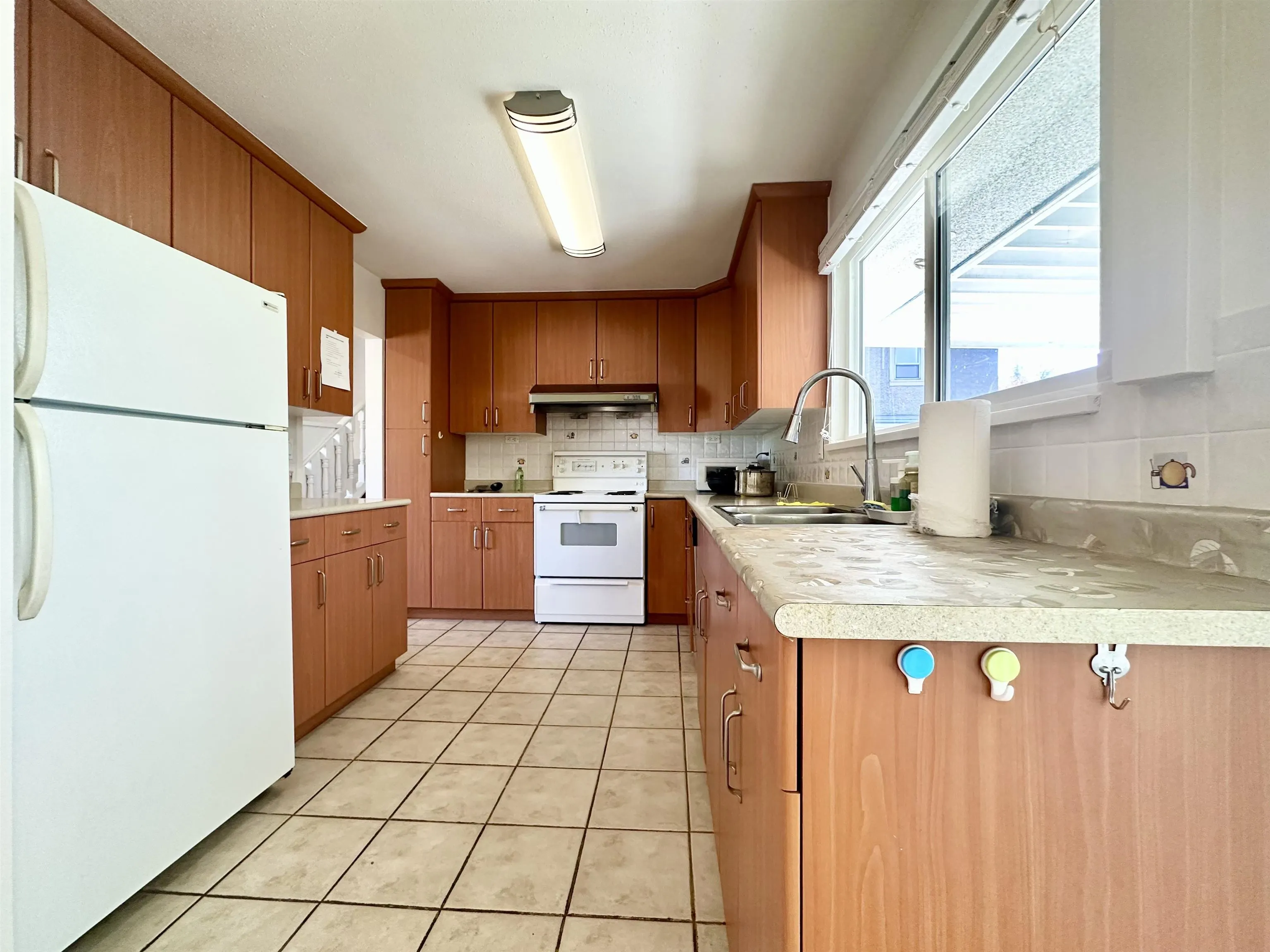 9511 Pinewell Crescent