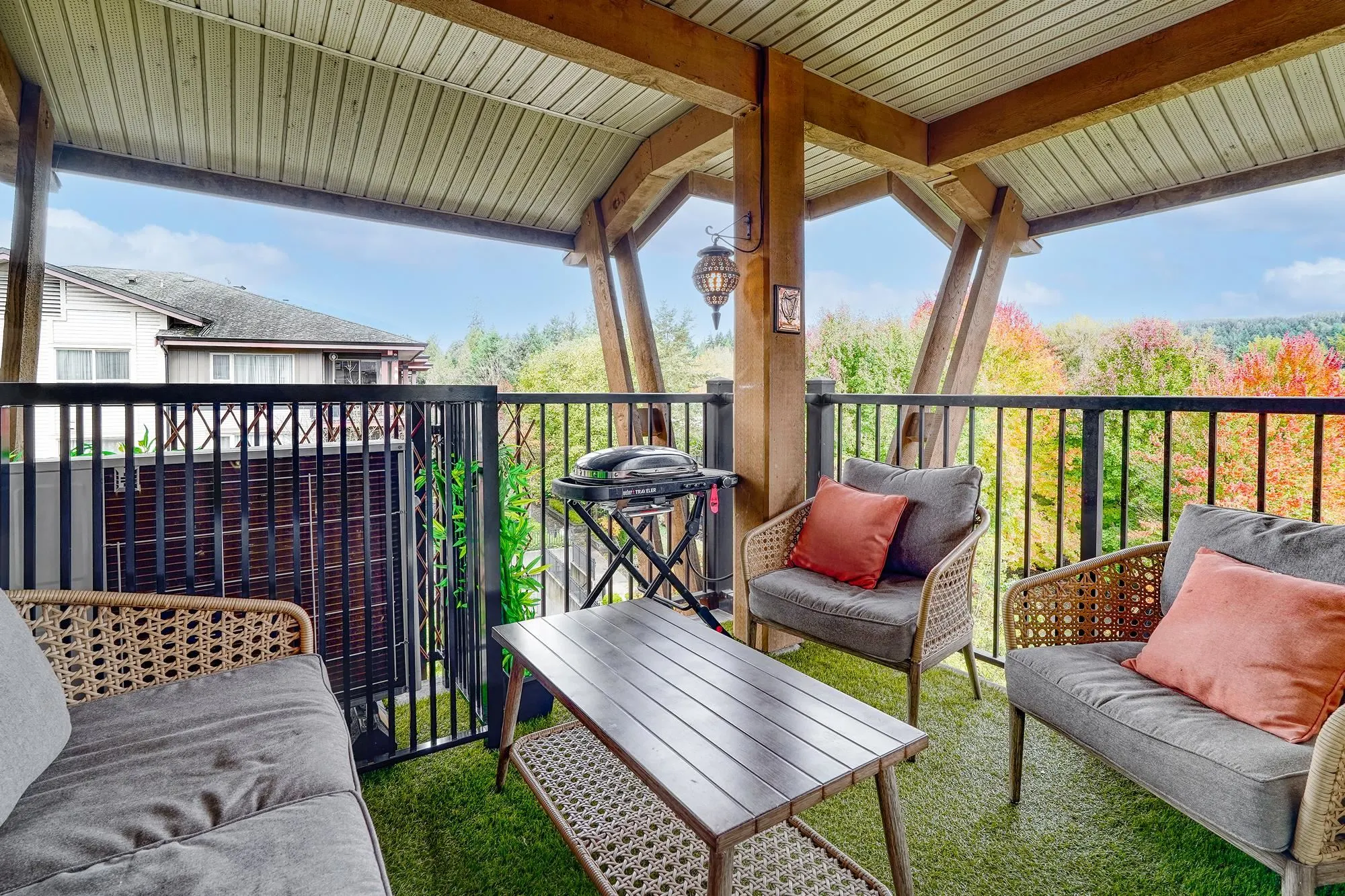 414 500 Klahanie Drive