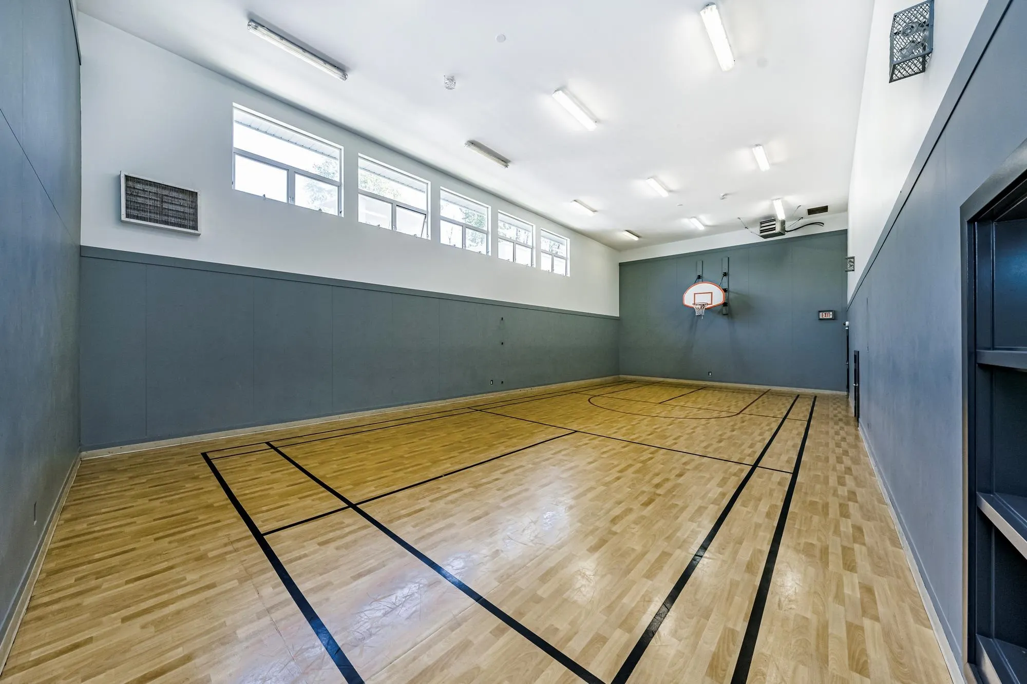 414 500 Klahanie Drive