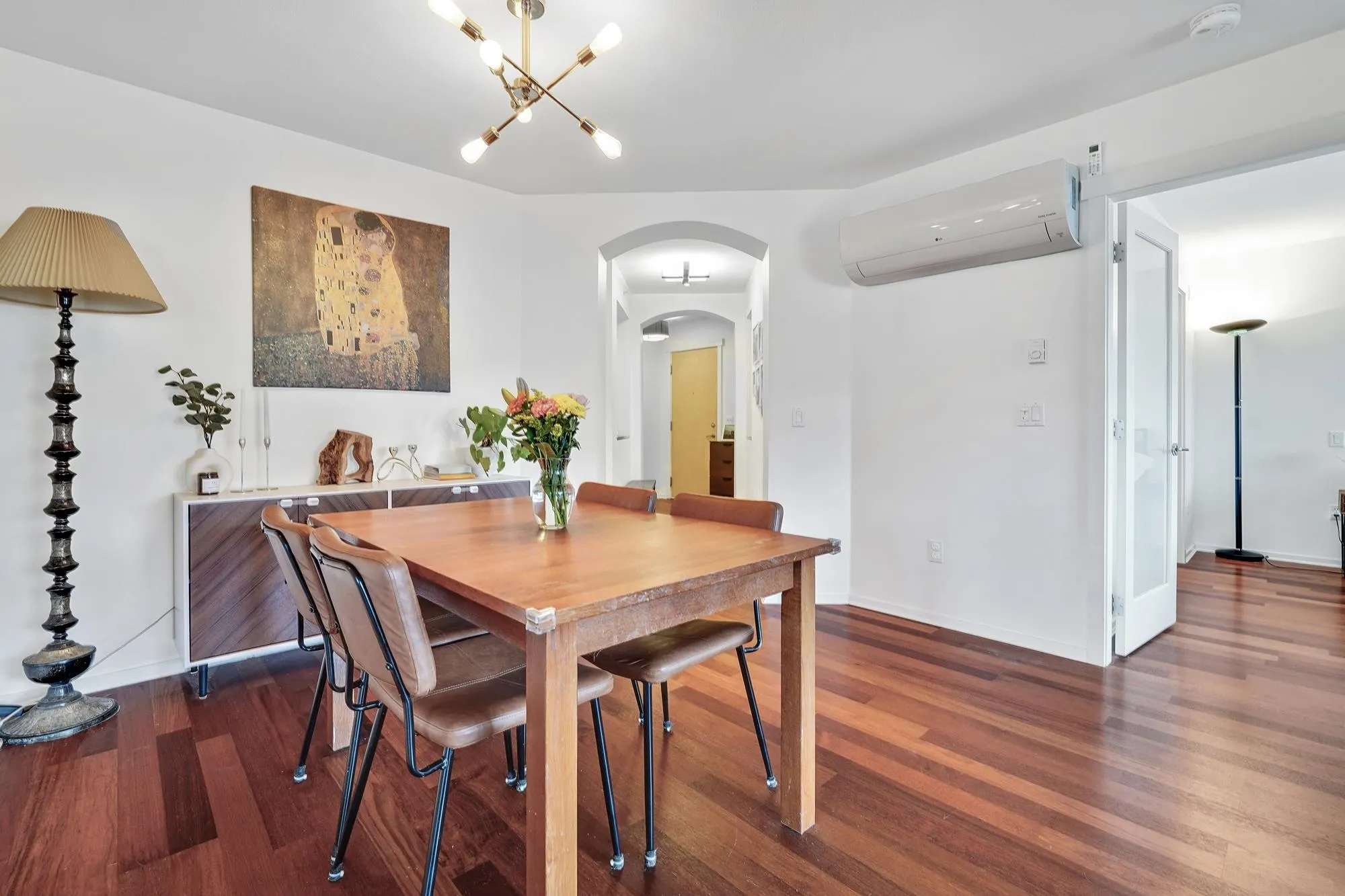 414 500 Klahanie Drive