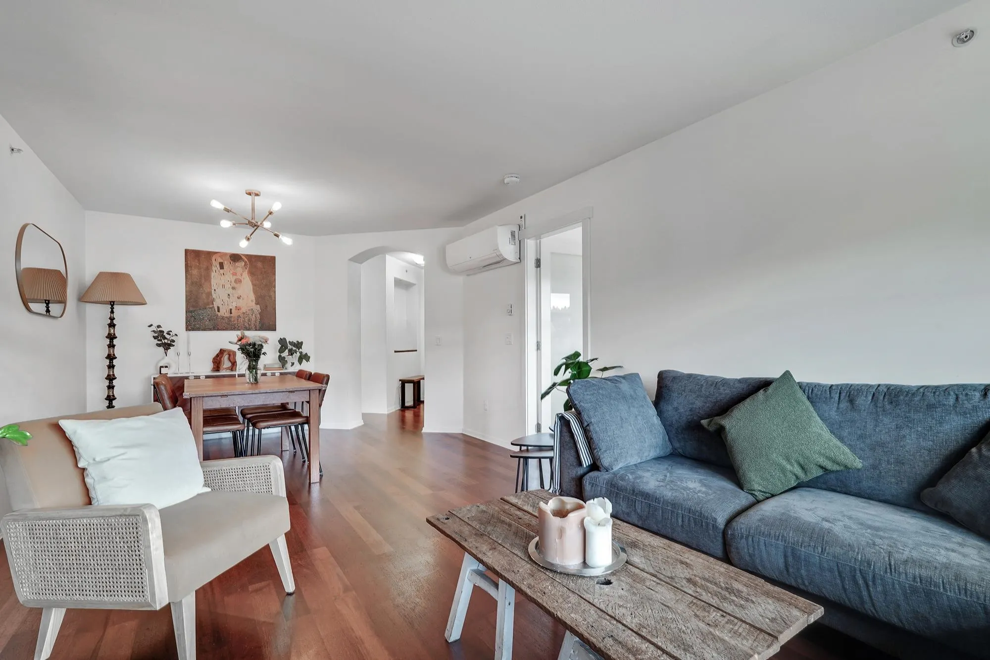 414 500 Klahanie Drive