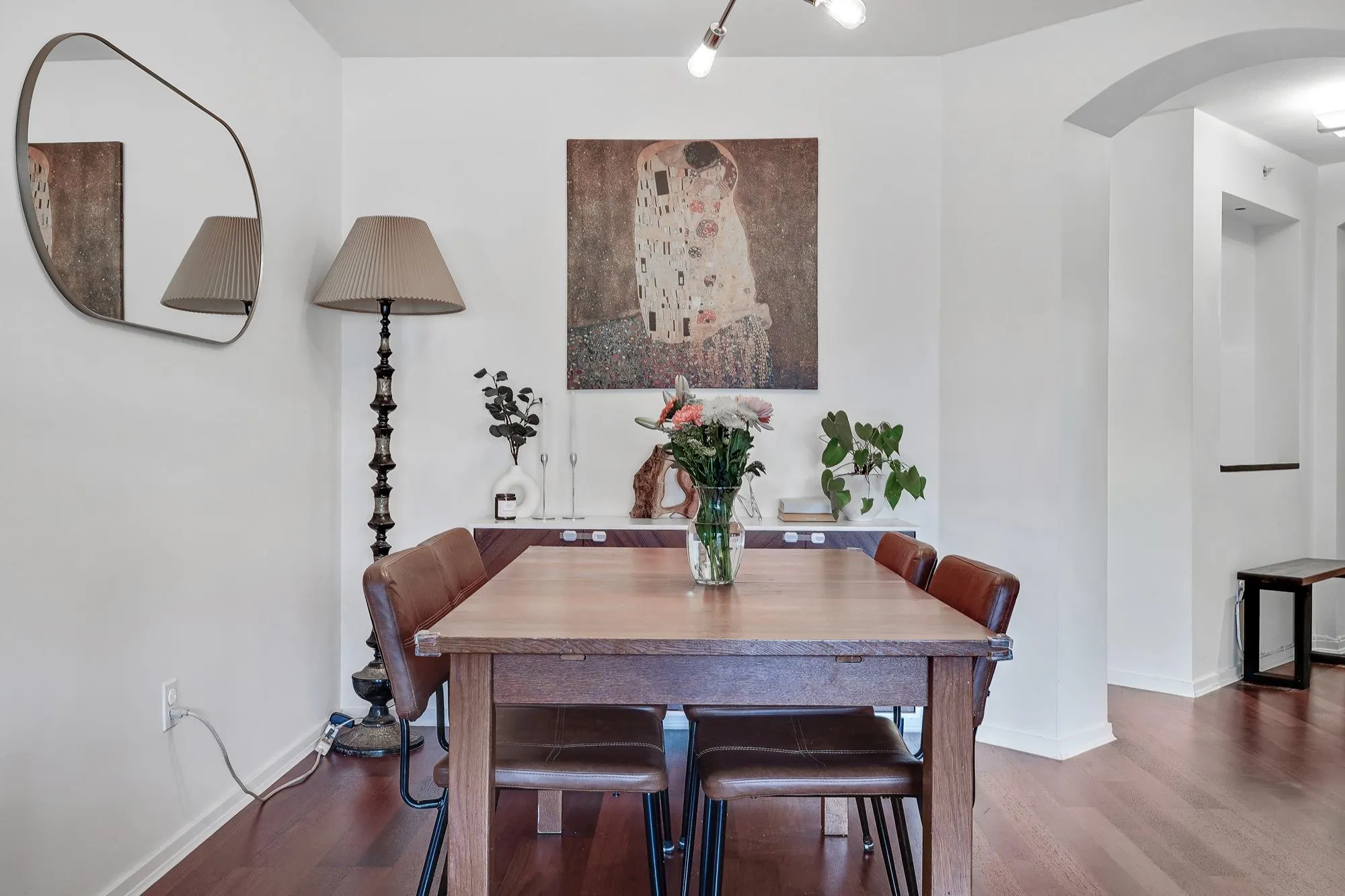 414 500 Klahanie Drive