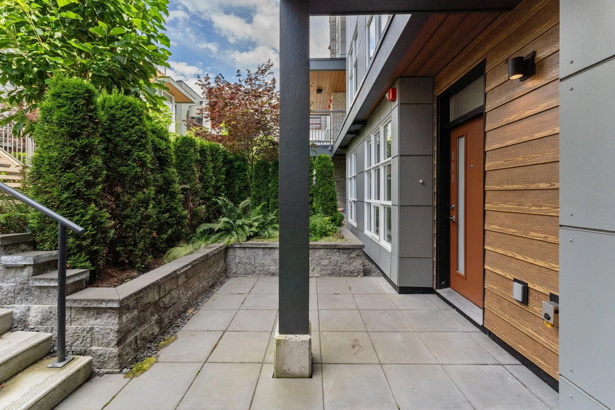 111 2060 Curling Road