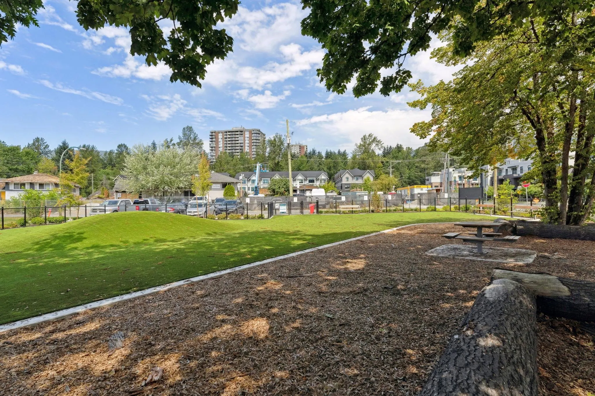 111 2060 Curling Road