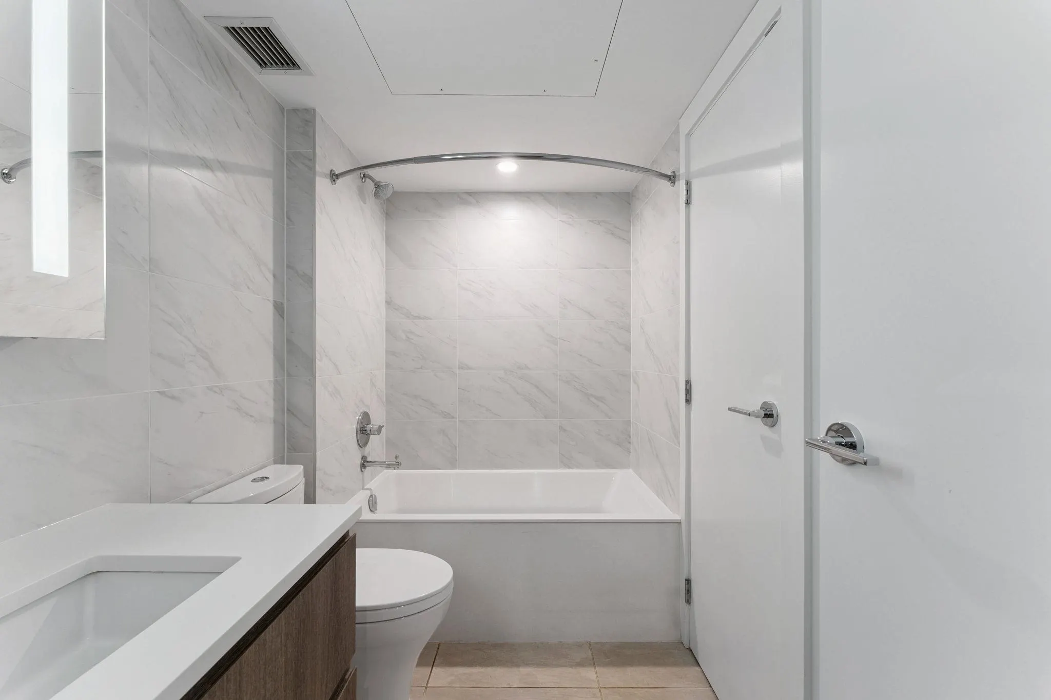 111 2060 Curling Road