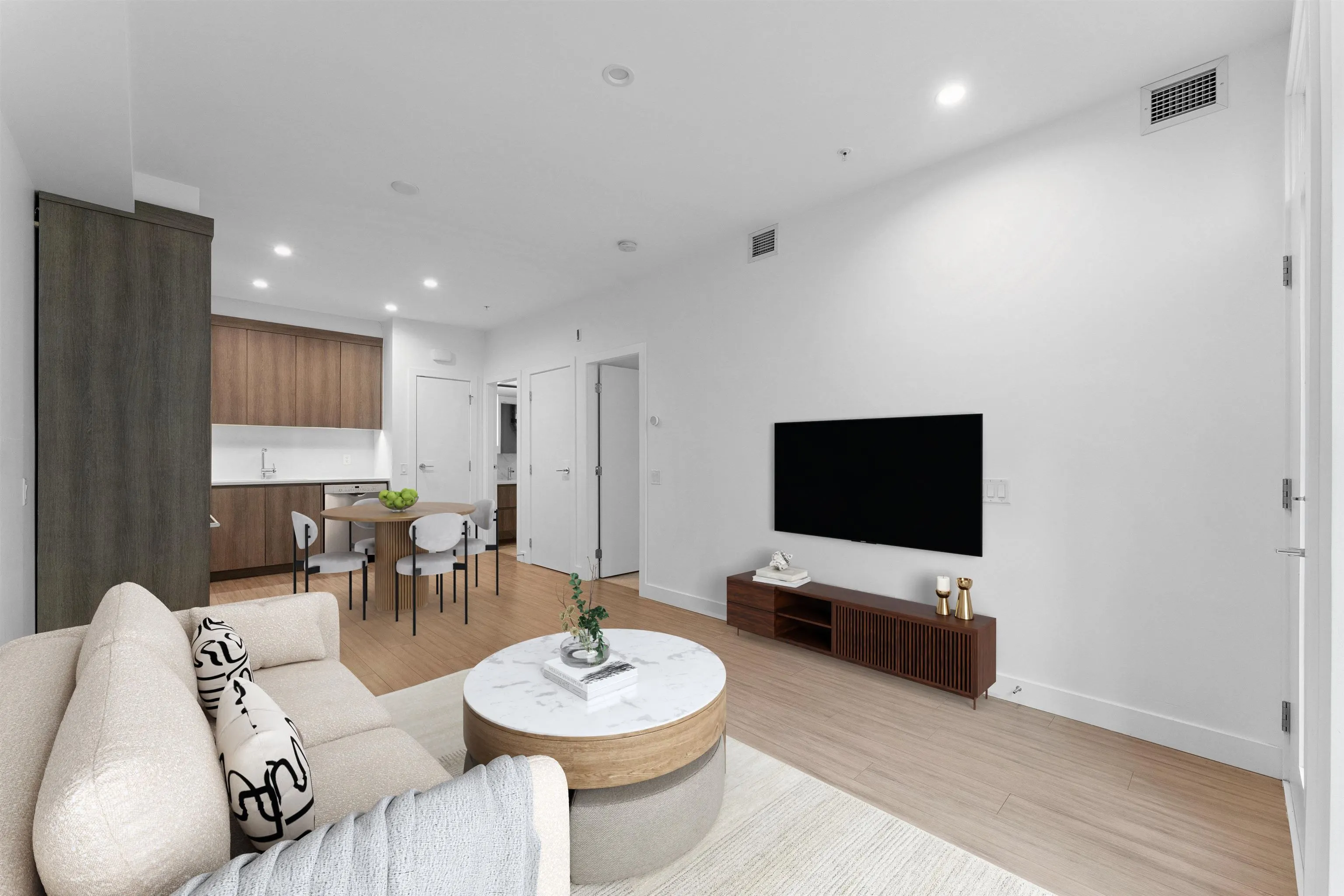 111 2060 Curling Road