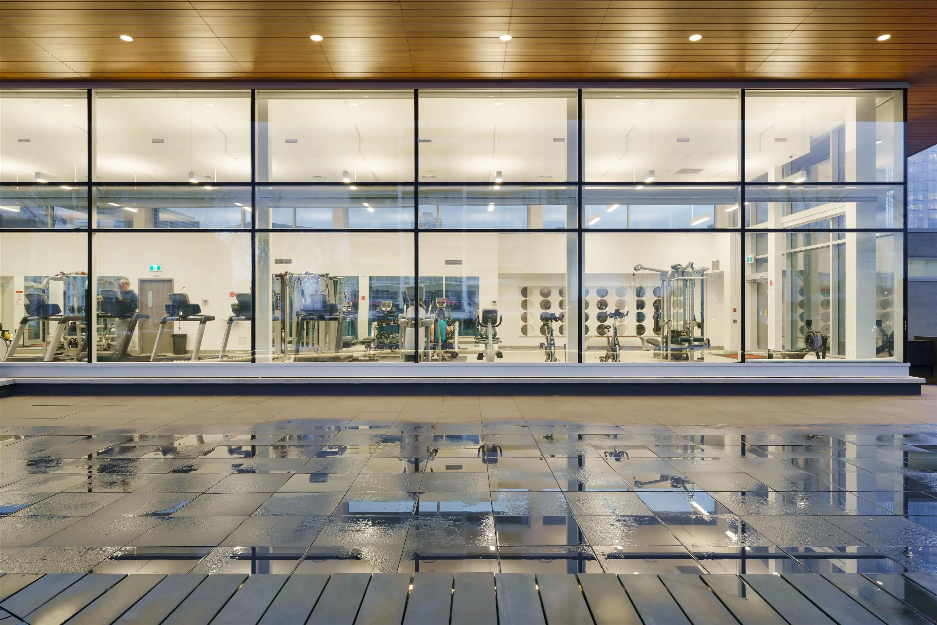 3501 6098 Station Street