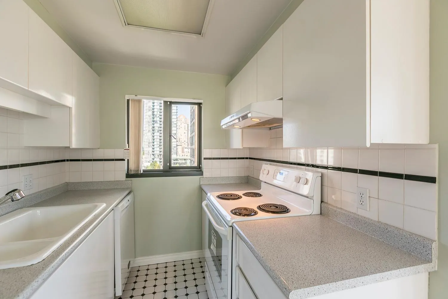 905 1155 Homer Street