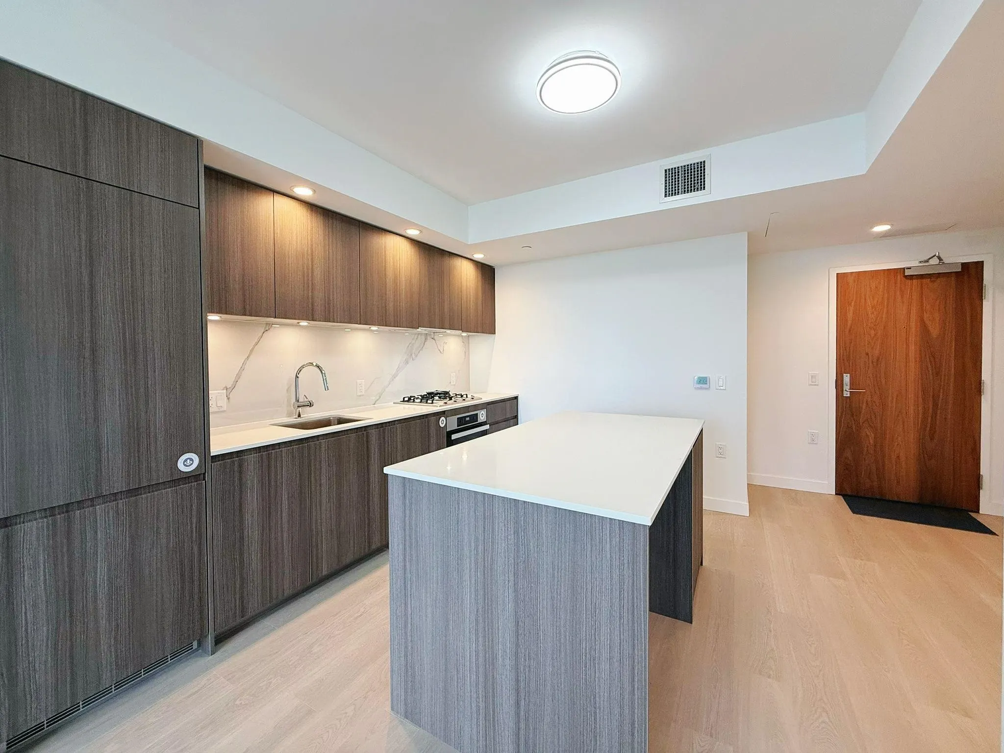 2008 6537 Telford Avenue