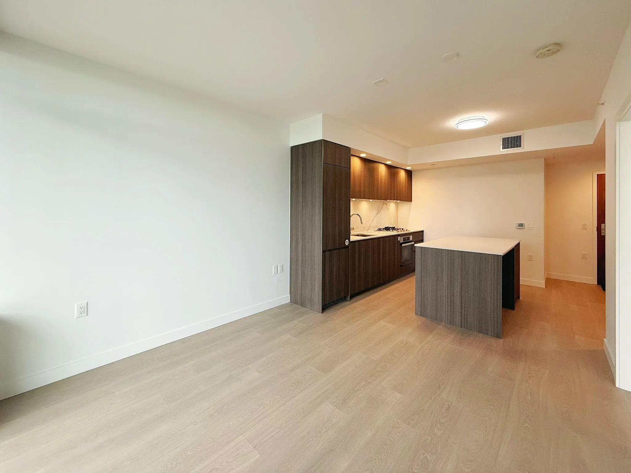 2008 6537 Telford Avenue