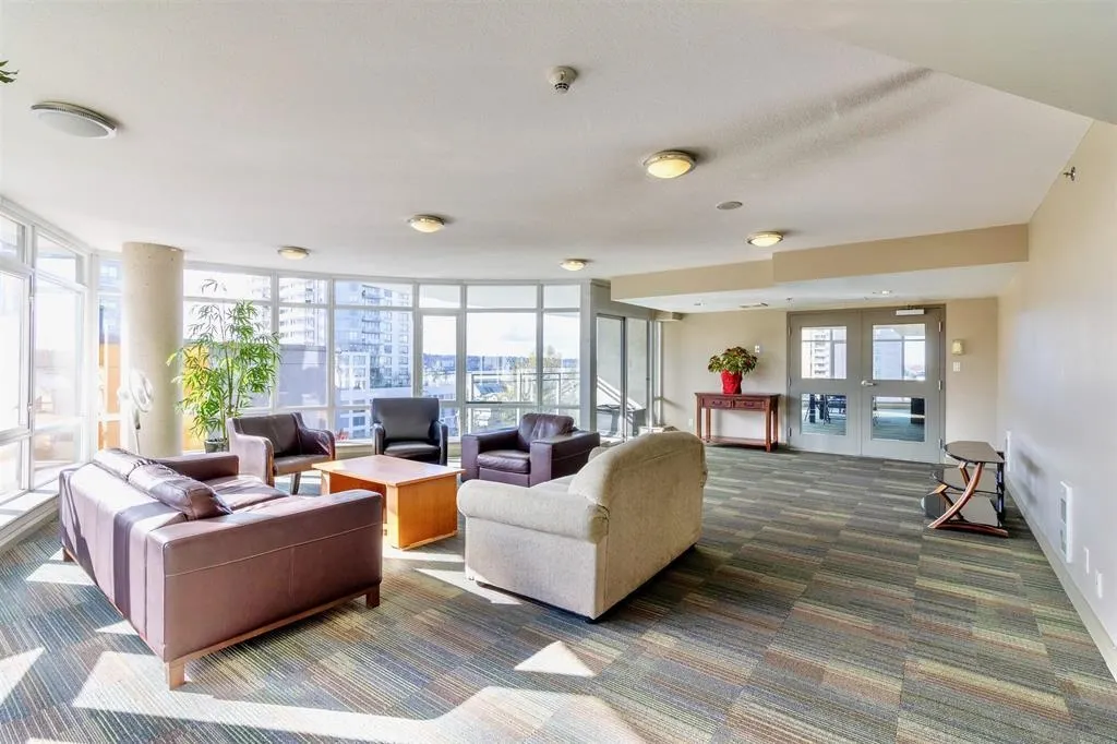 1005 898 Carnarvon Street