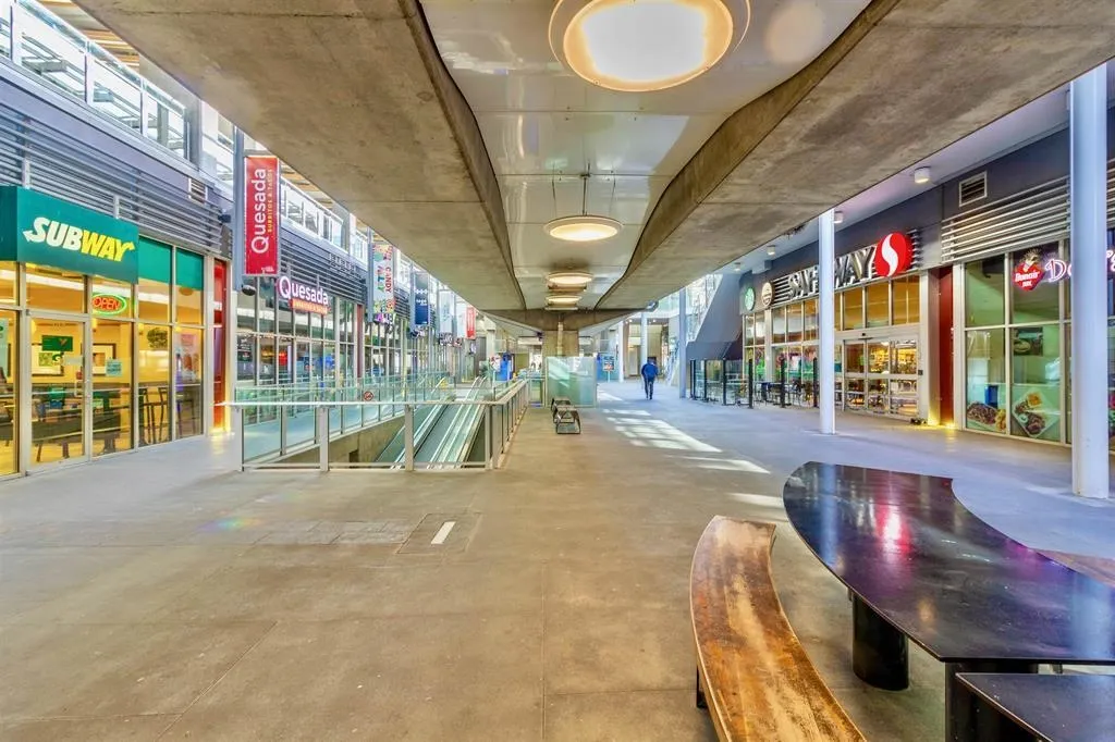 1005 898 Carnarvon Street