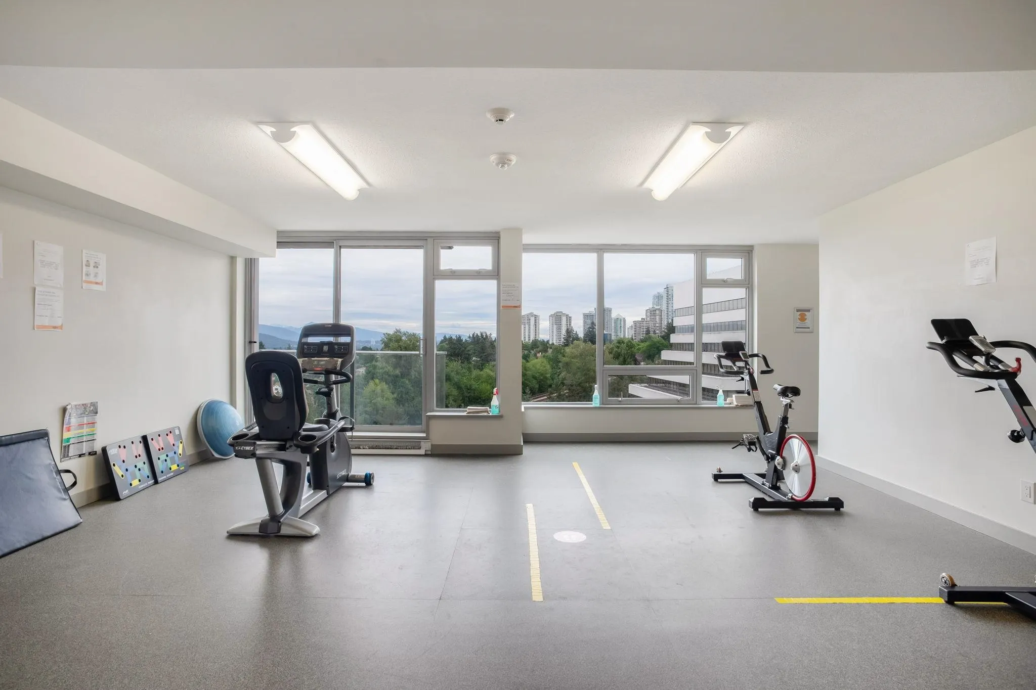 2003 5515 Boundary Road