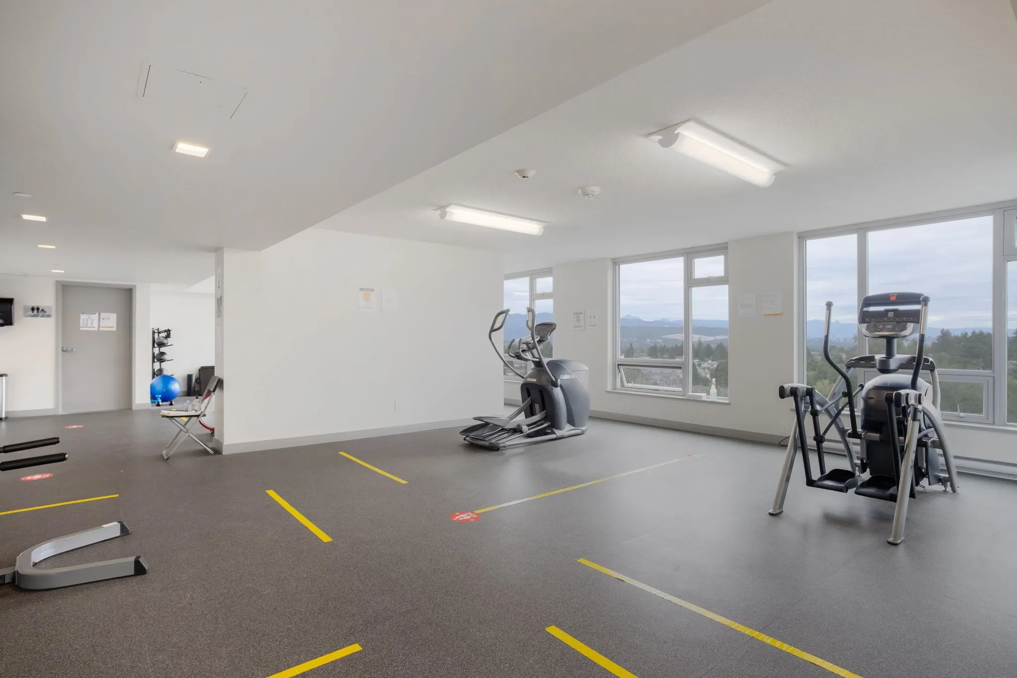 2003 5515 Boundary Road