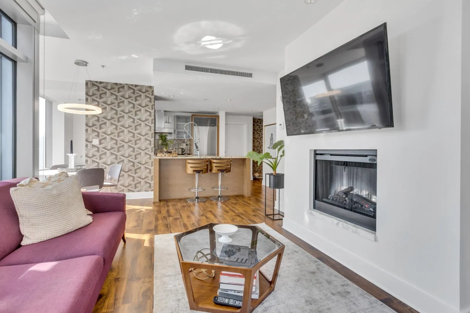 2205 1111 Alberni Street