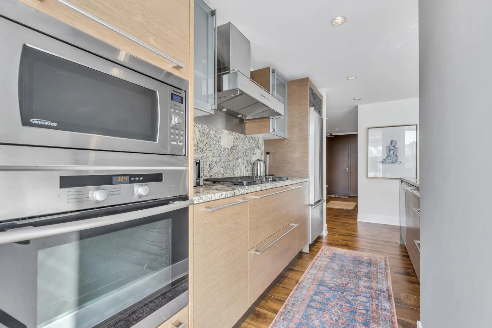 2205 1111 Alberni Street