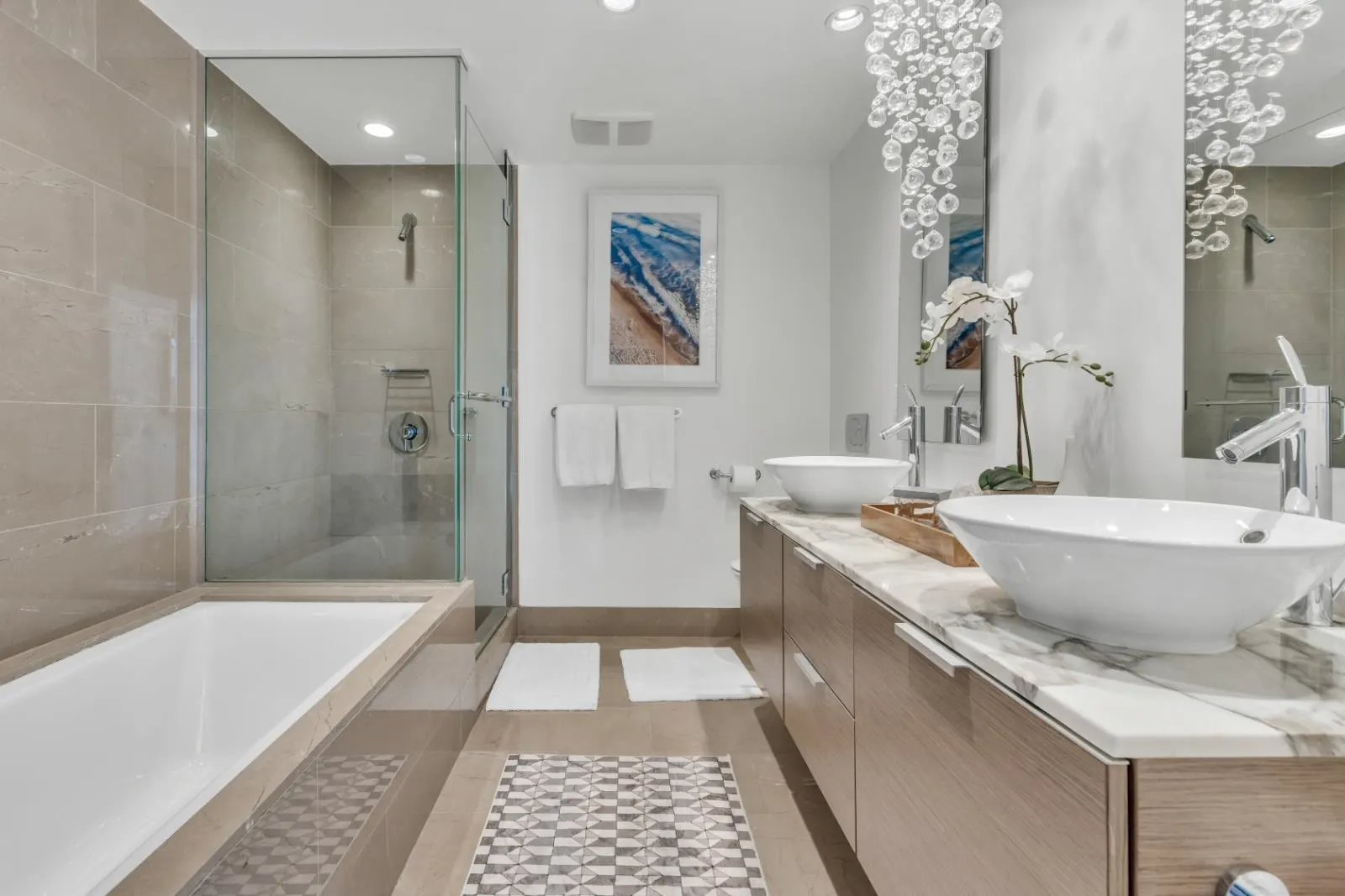 2205 1111 Alberni Street