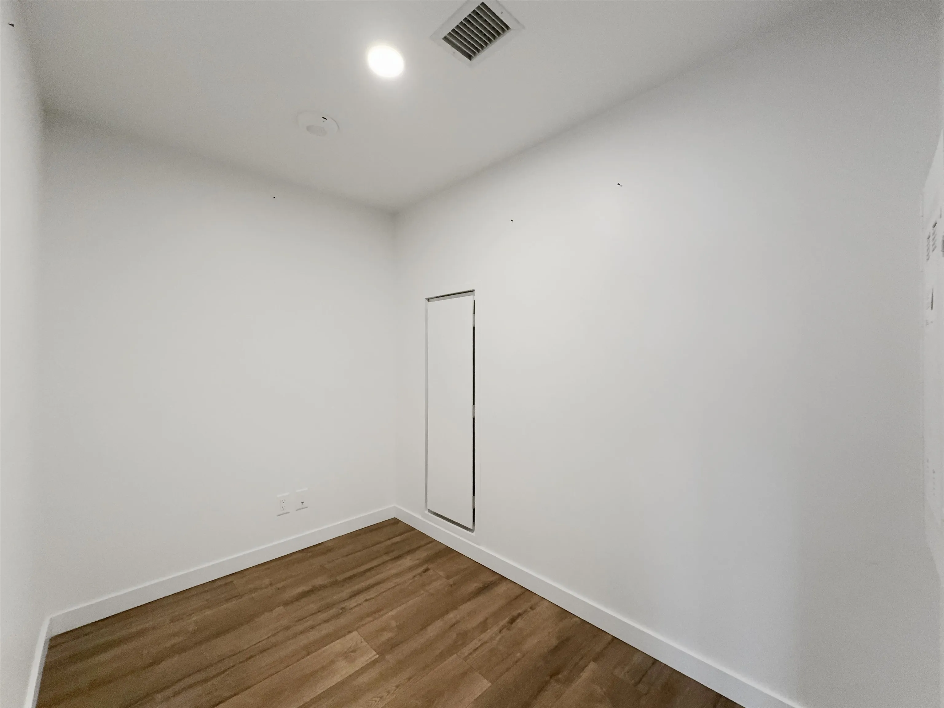 23XX 13428 105 Avenue