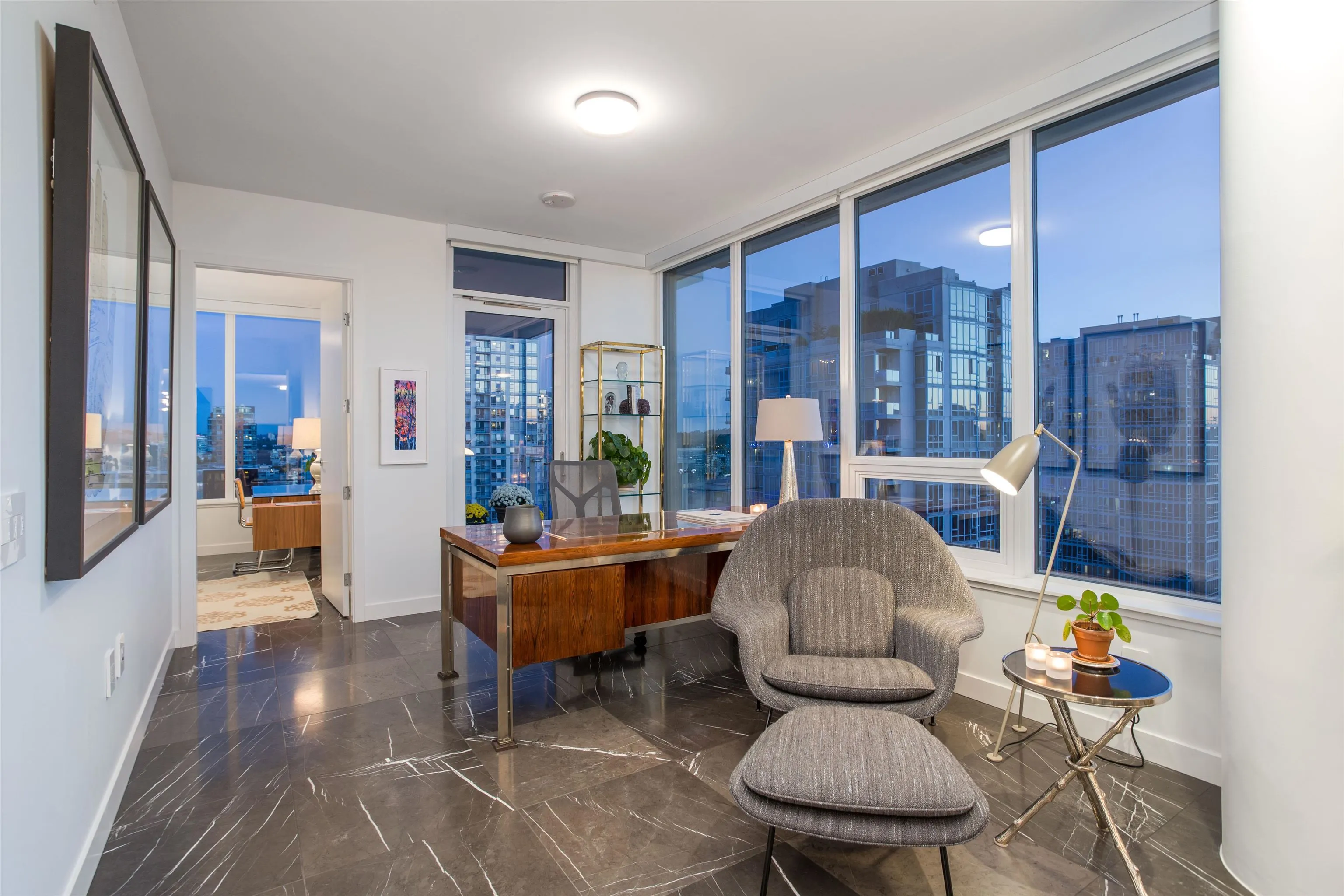 2004 885 Cambie Street