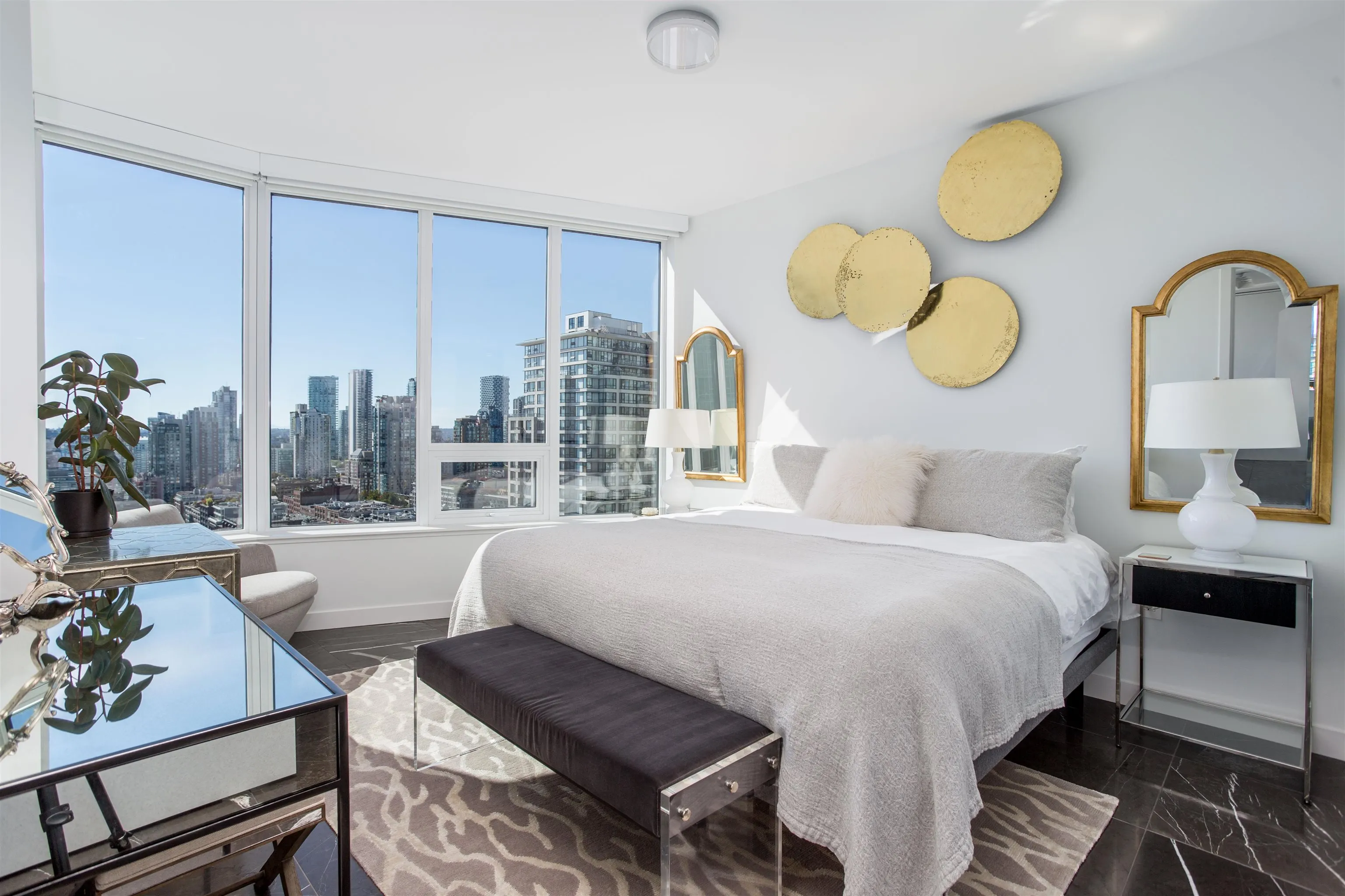 2004 885 Cambie Street