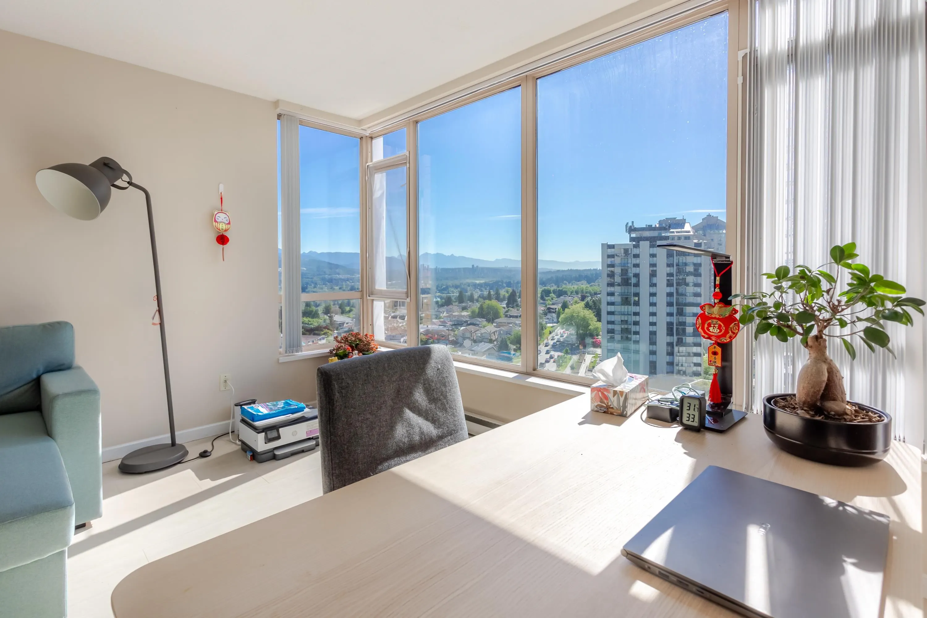 1202 4689 Hazel Street